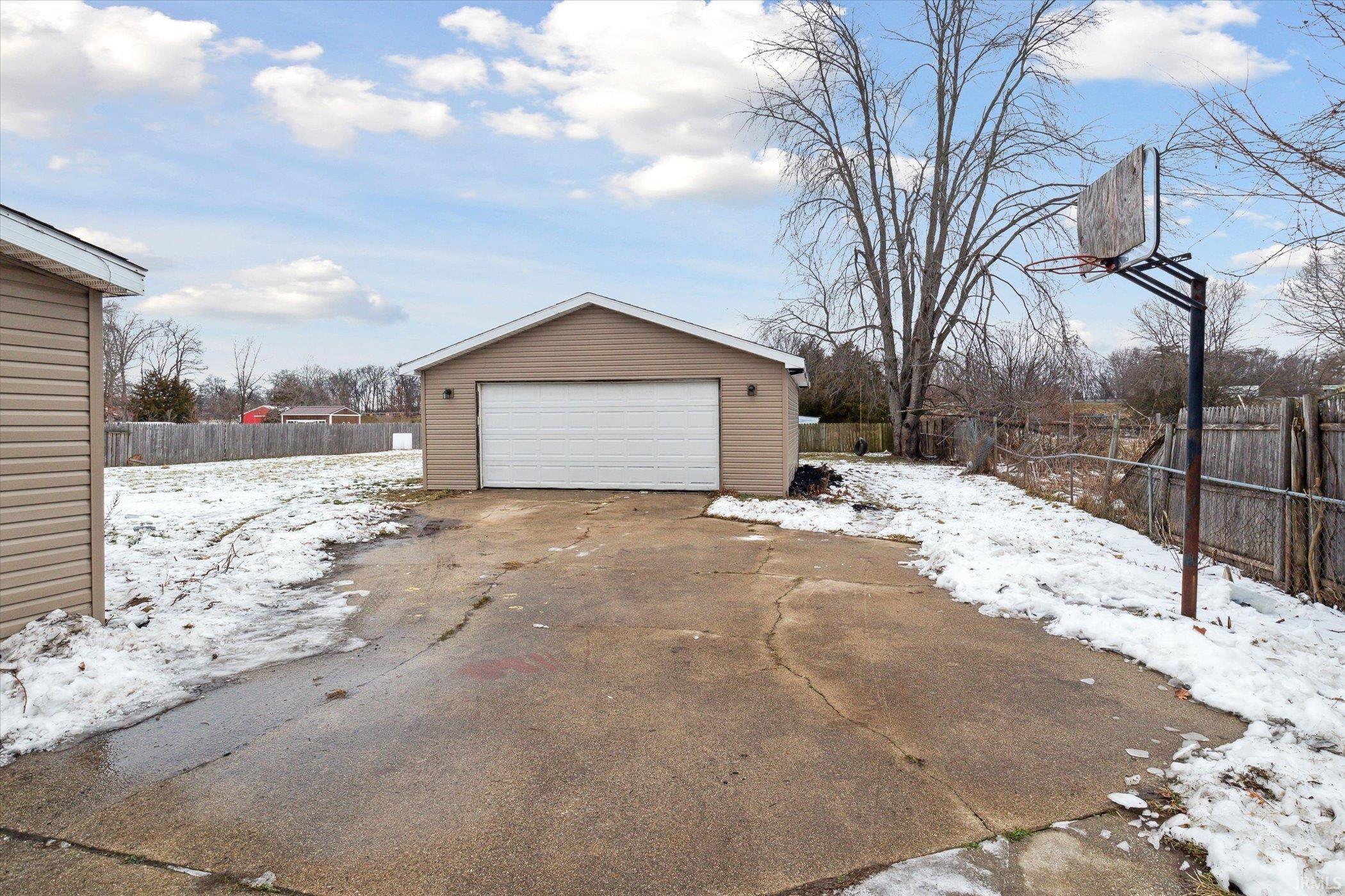 22611 County Road 104 Road