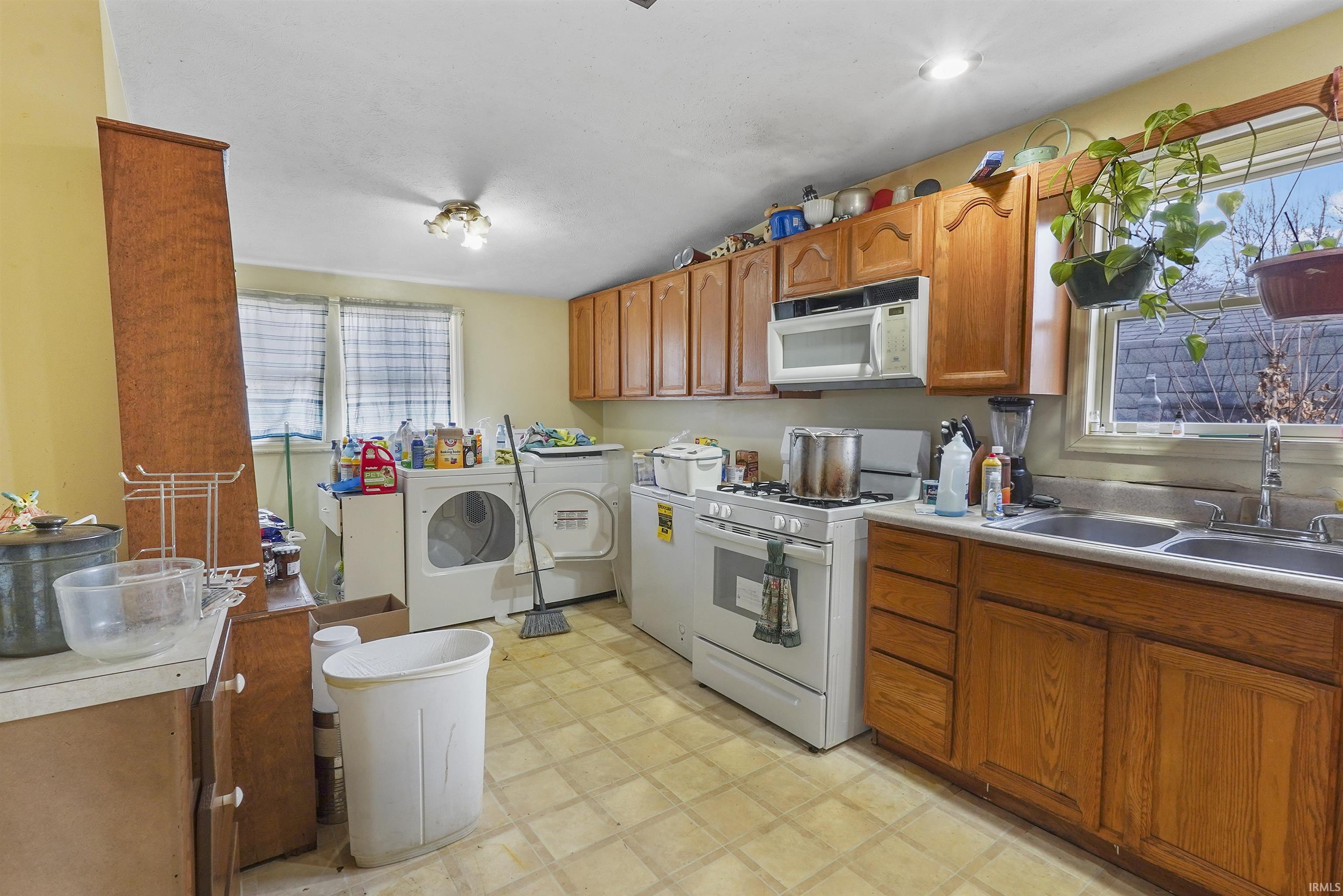 516 W Pike Street