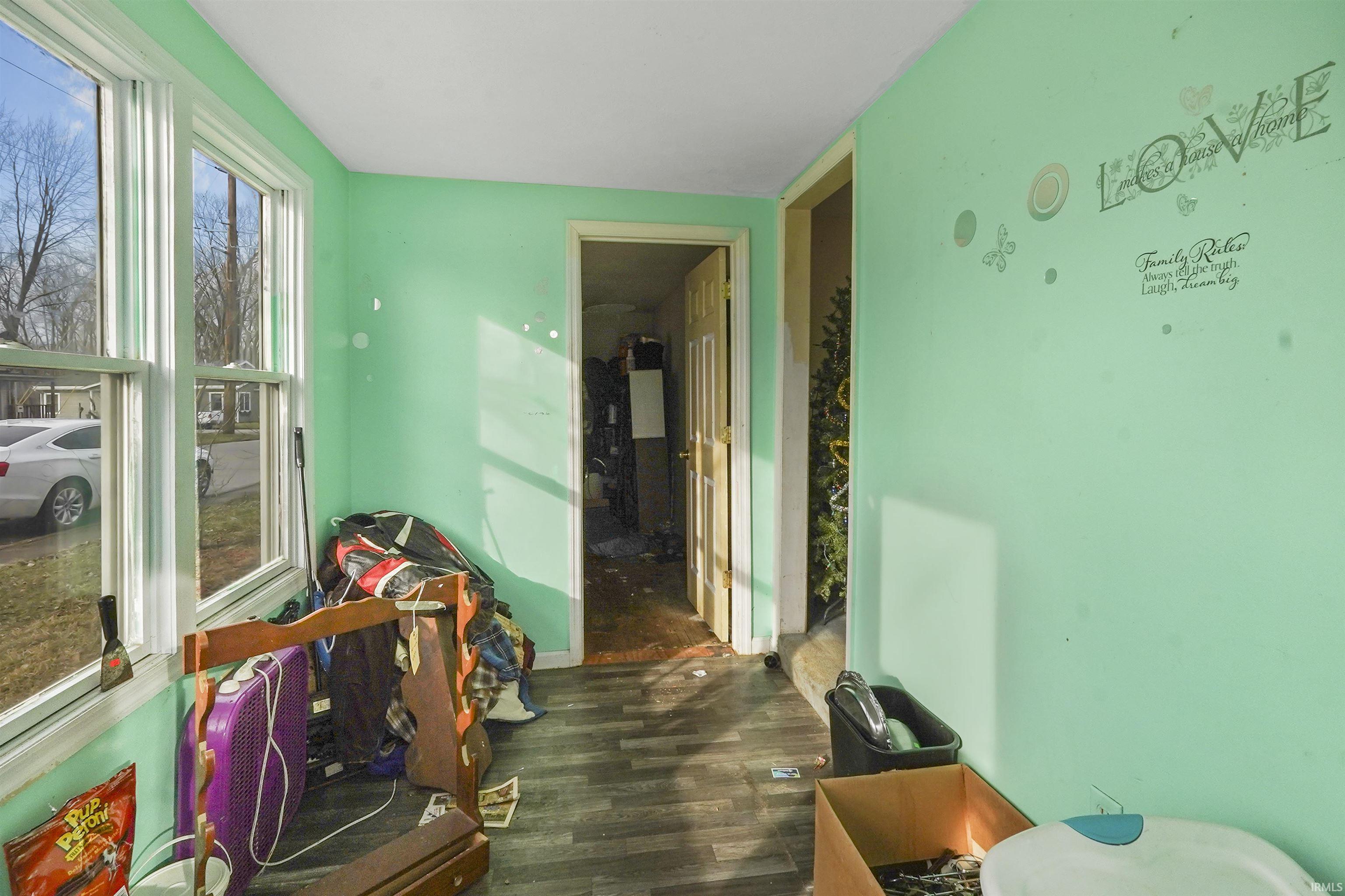 516 W Pike Street