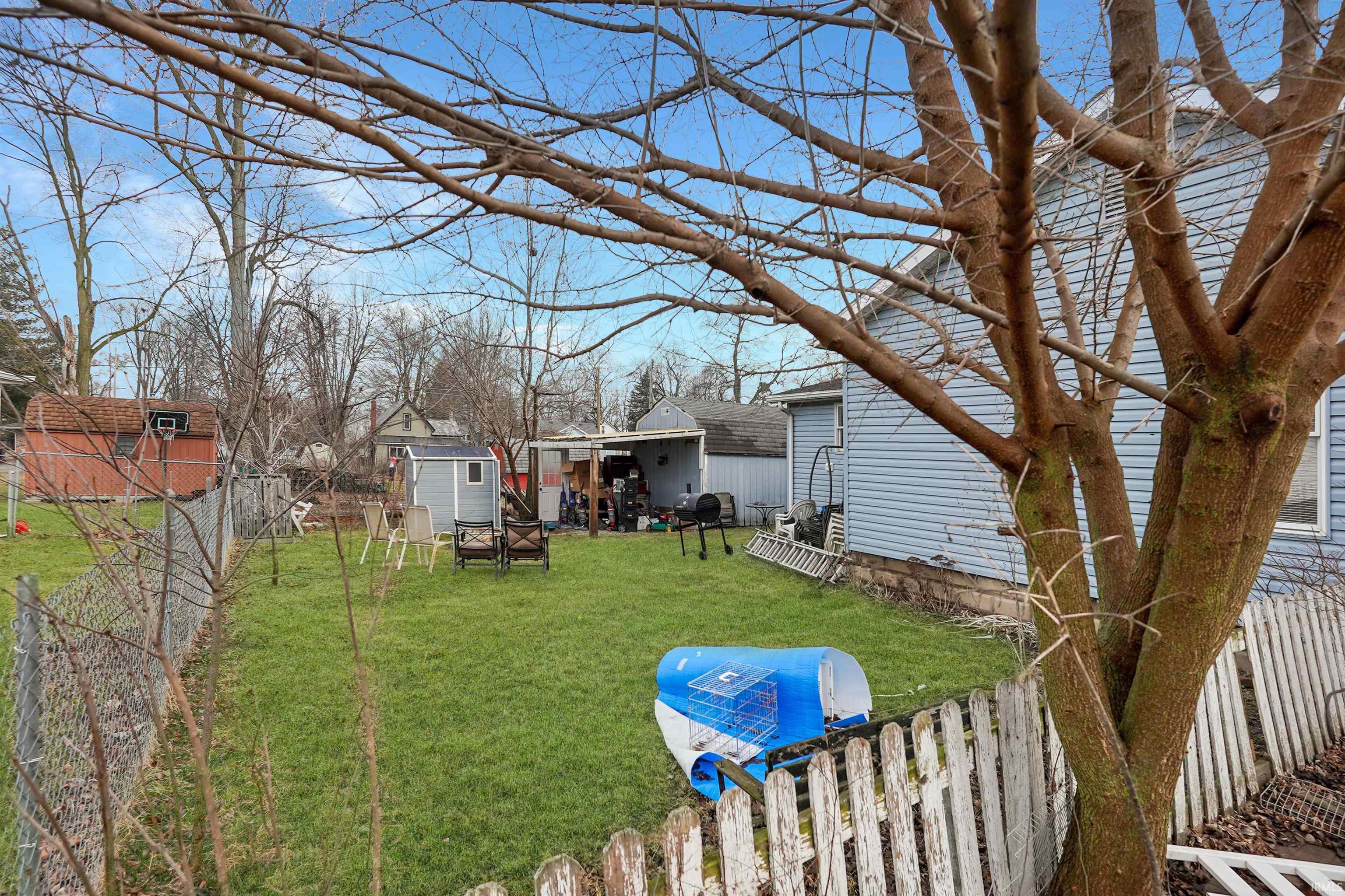 516 W Pike Street