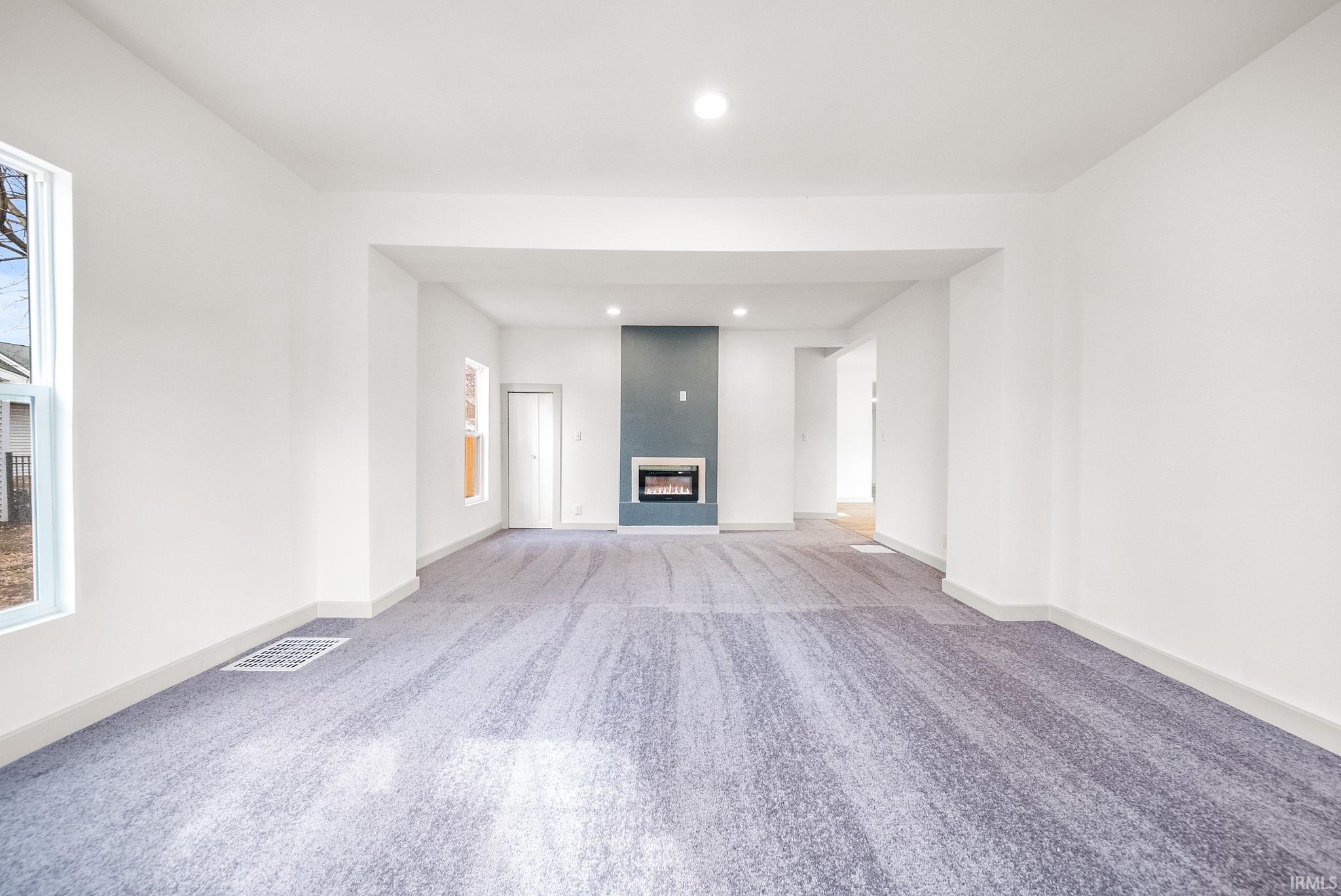 205 W Poplar Street