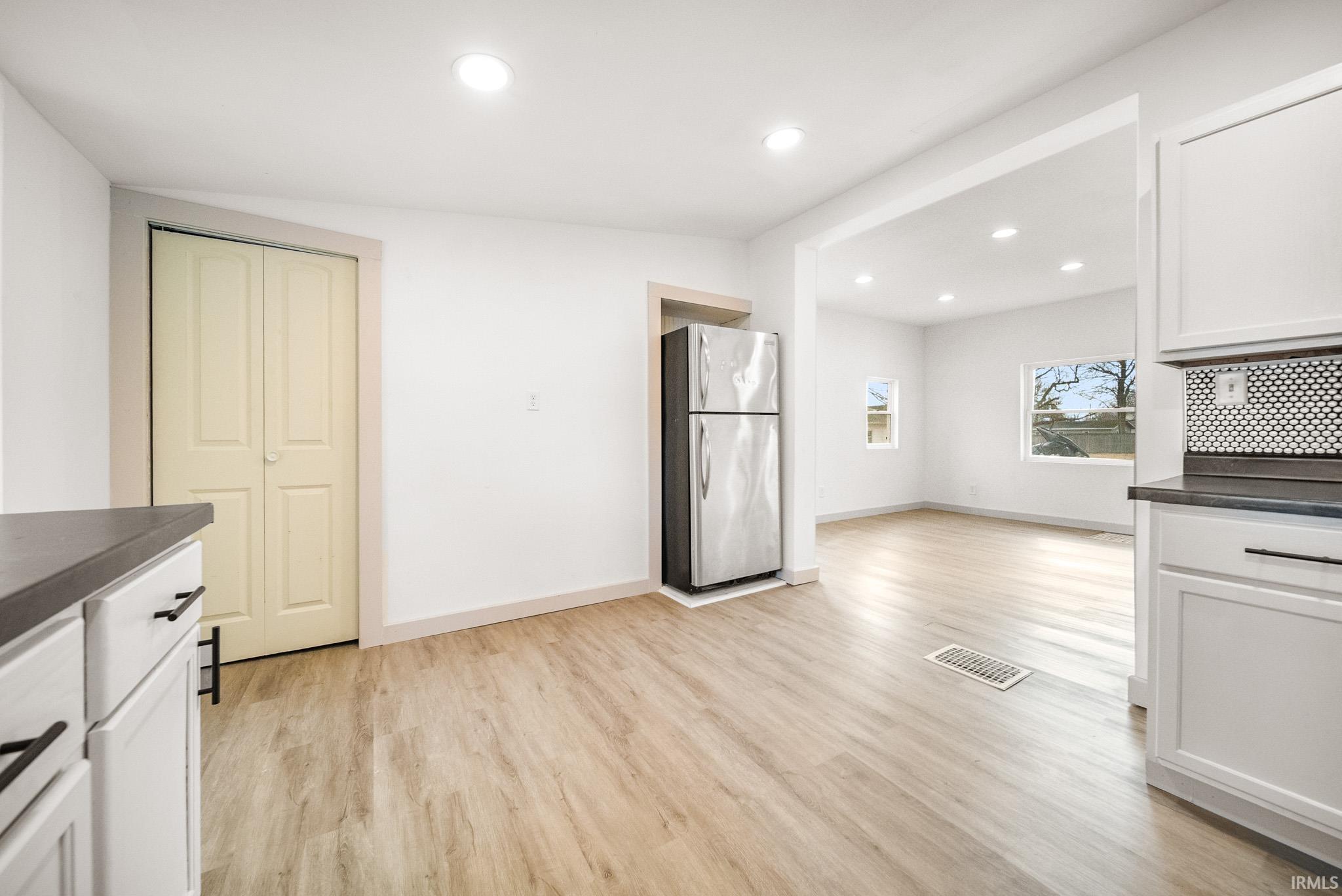 205 W Poplar Street