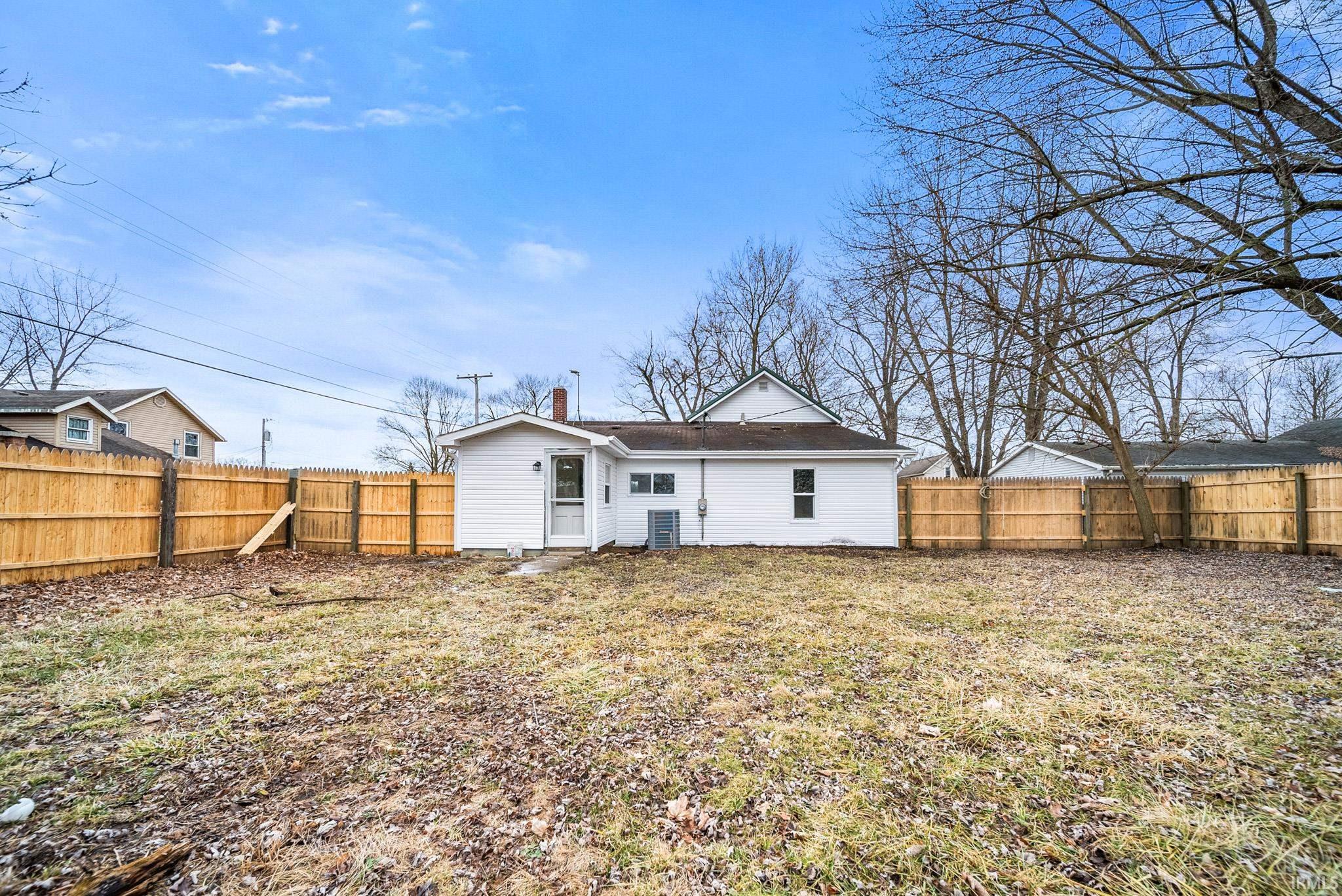 205 W Poplar Street