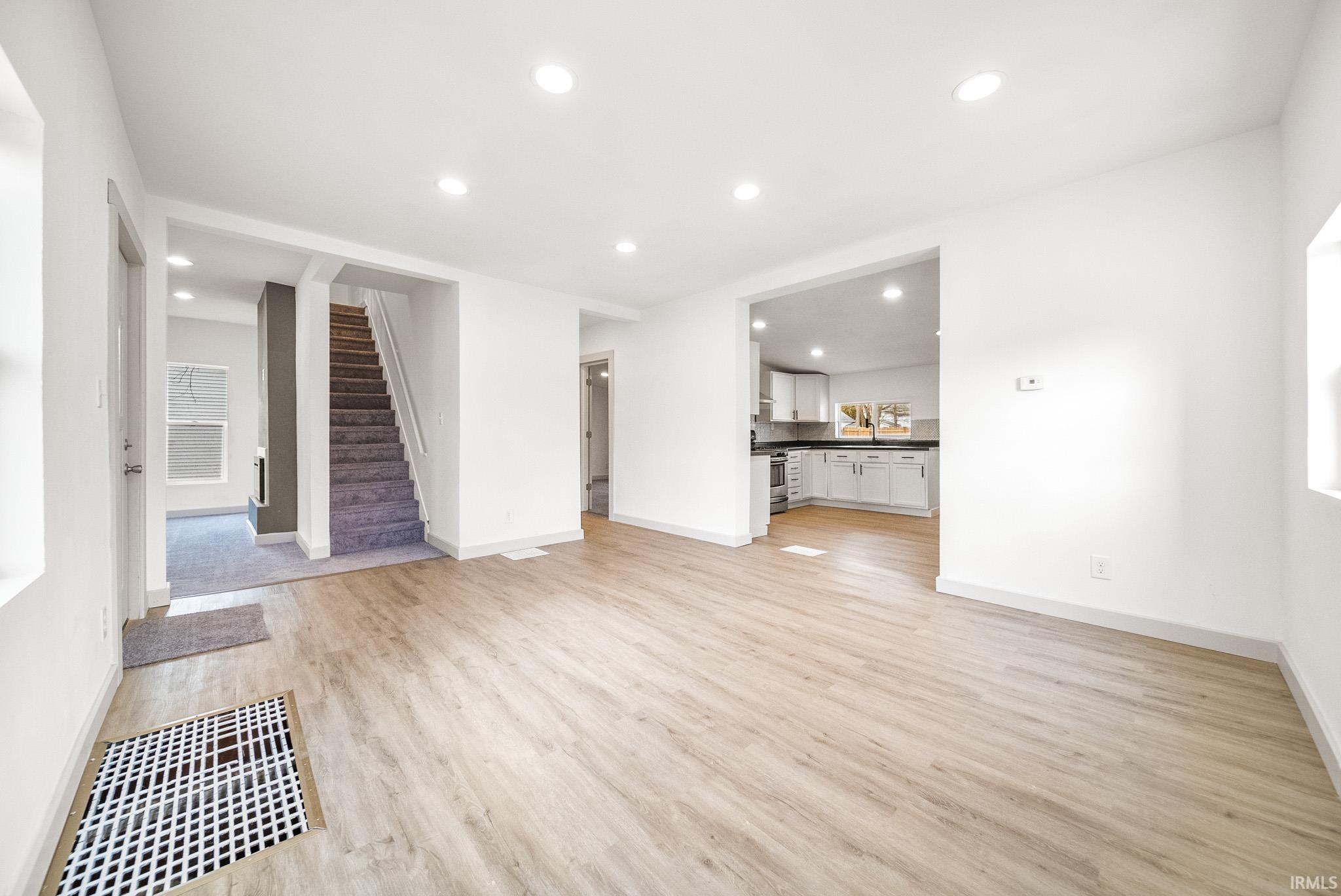 205 W Poplar Street
