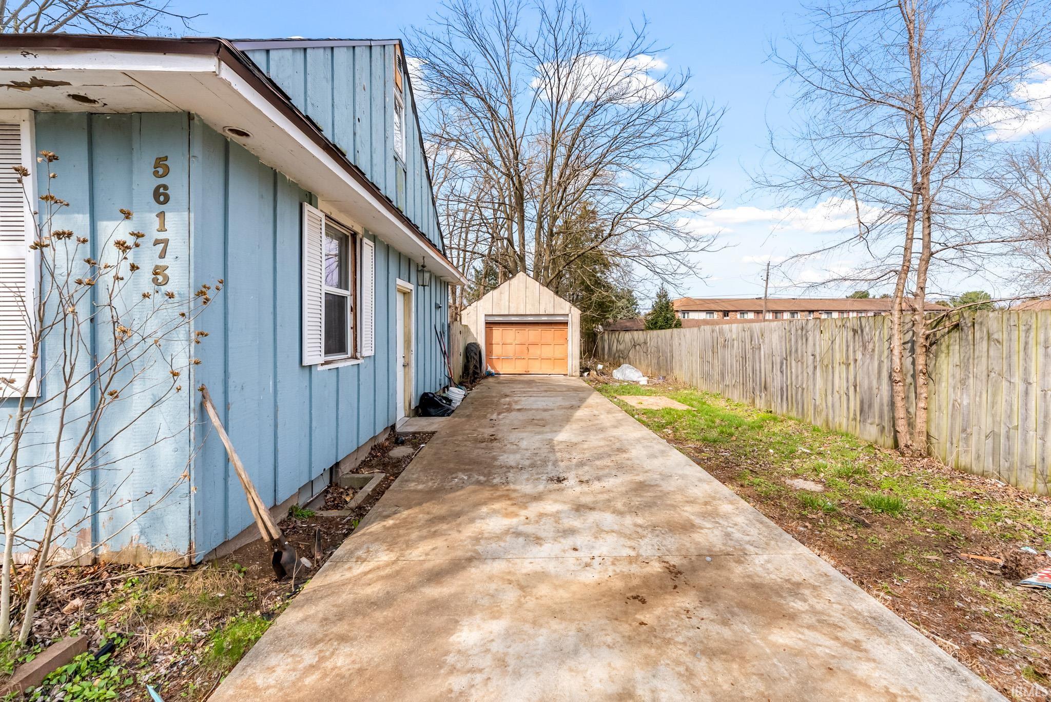 56173 Outer Drive
