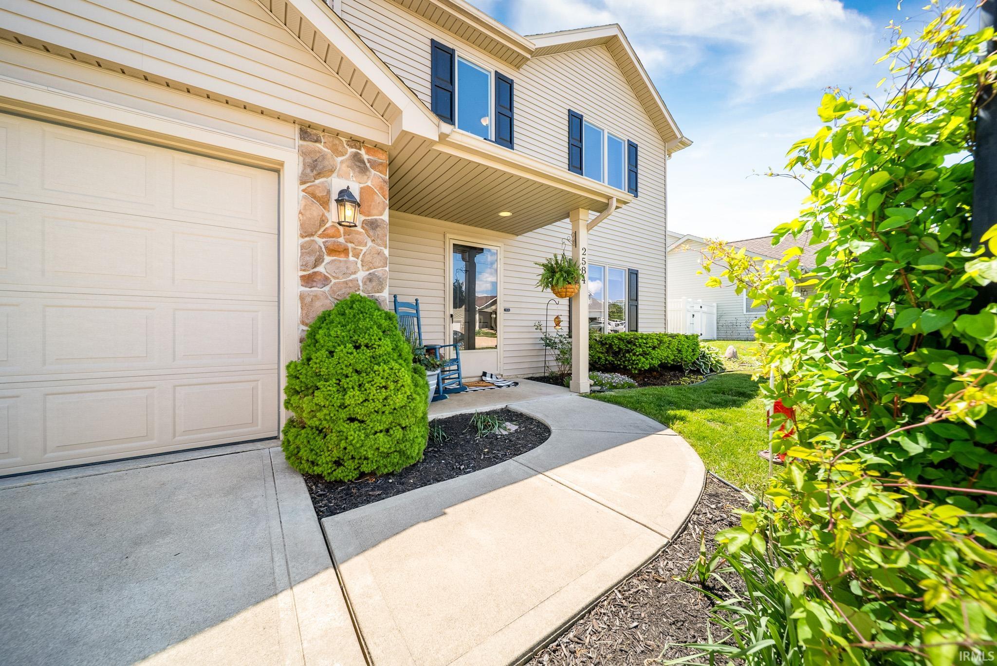 2584 Pine Cone Lane