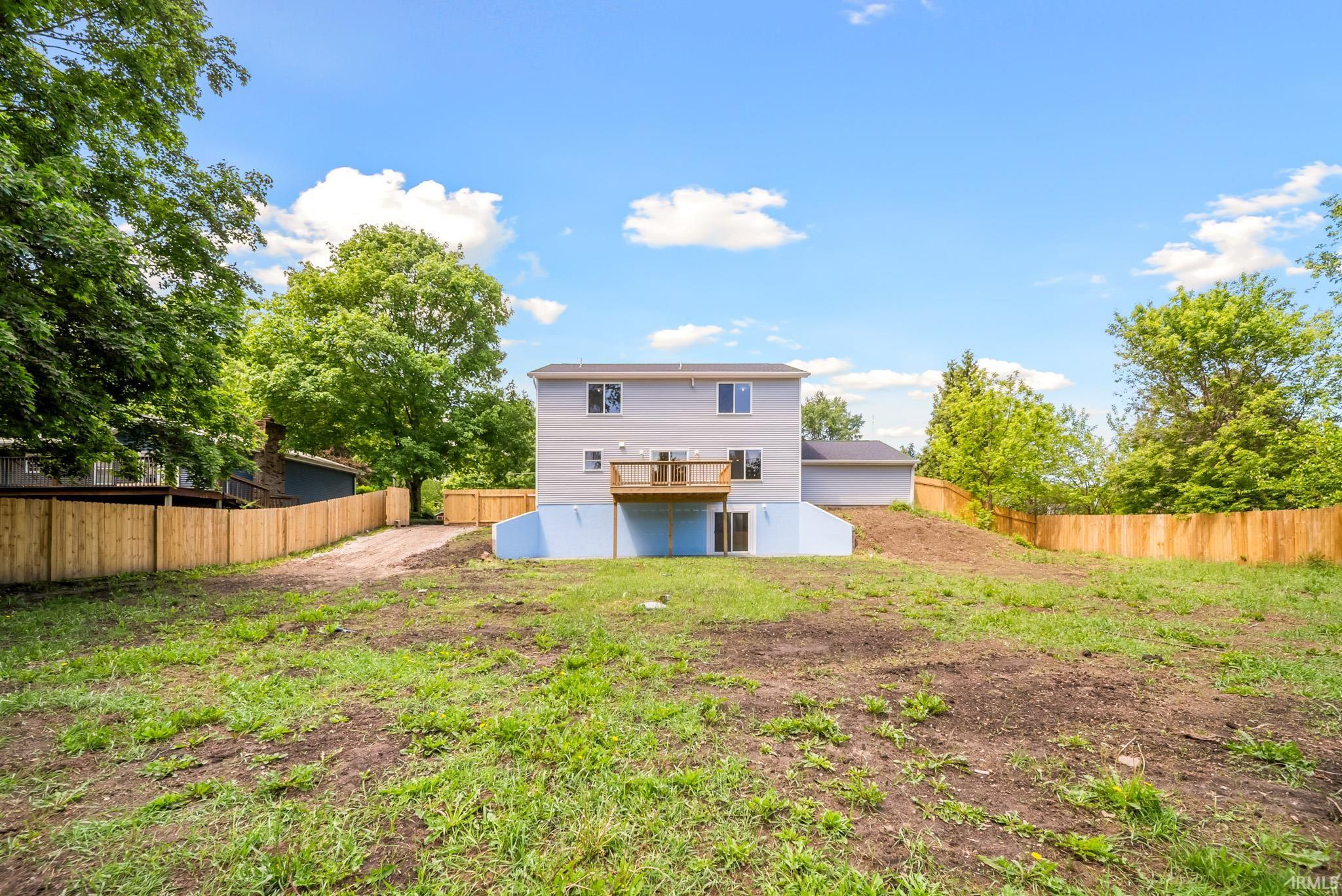 2416 S Woodland Trail