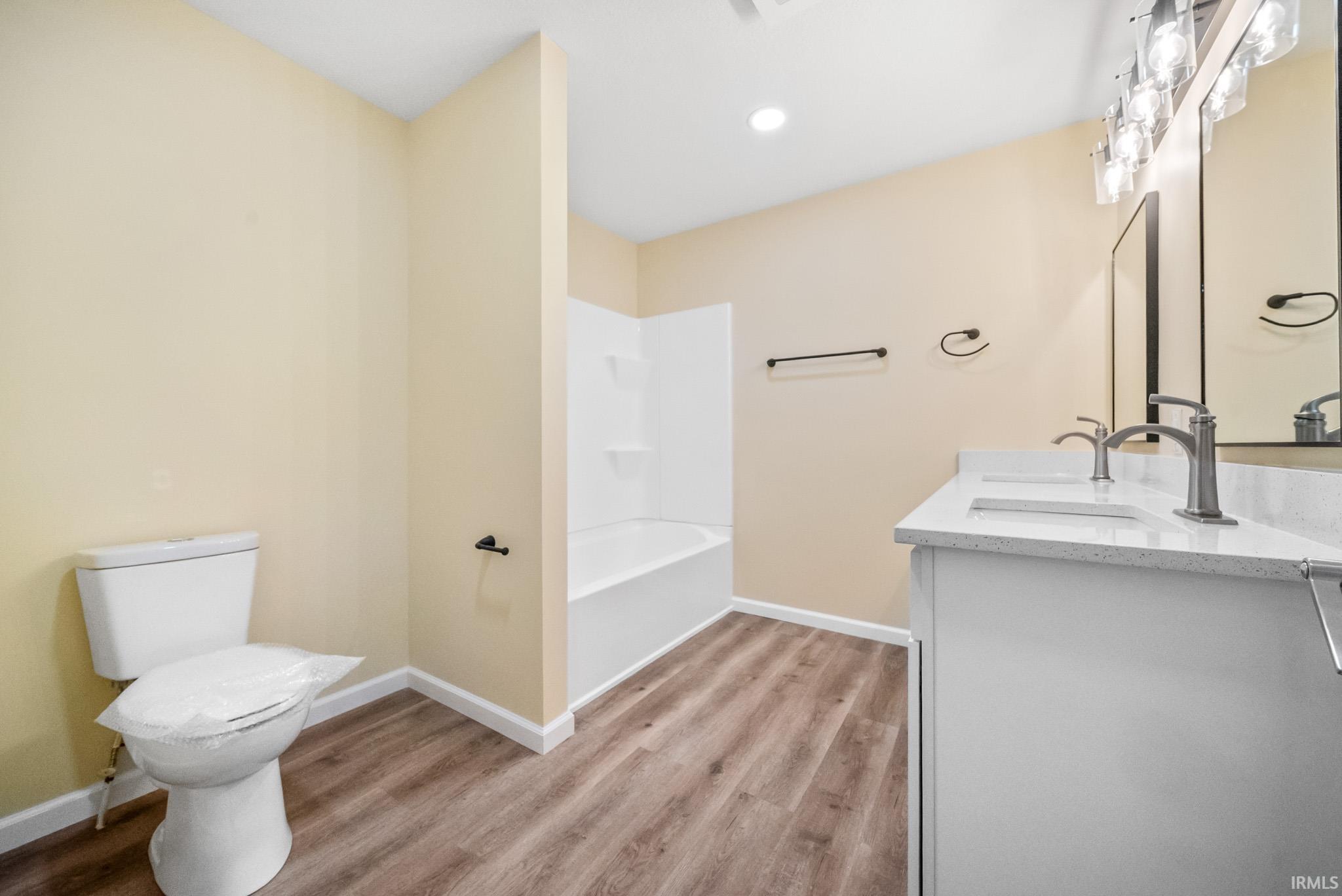 2416 S Woodland Trail