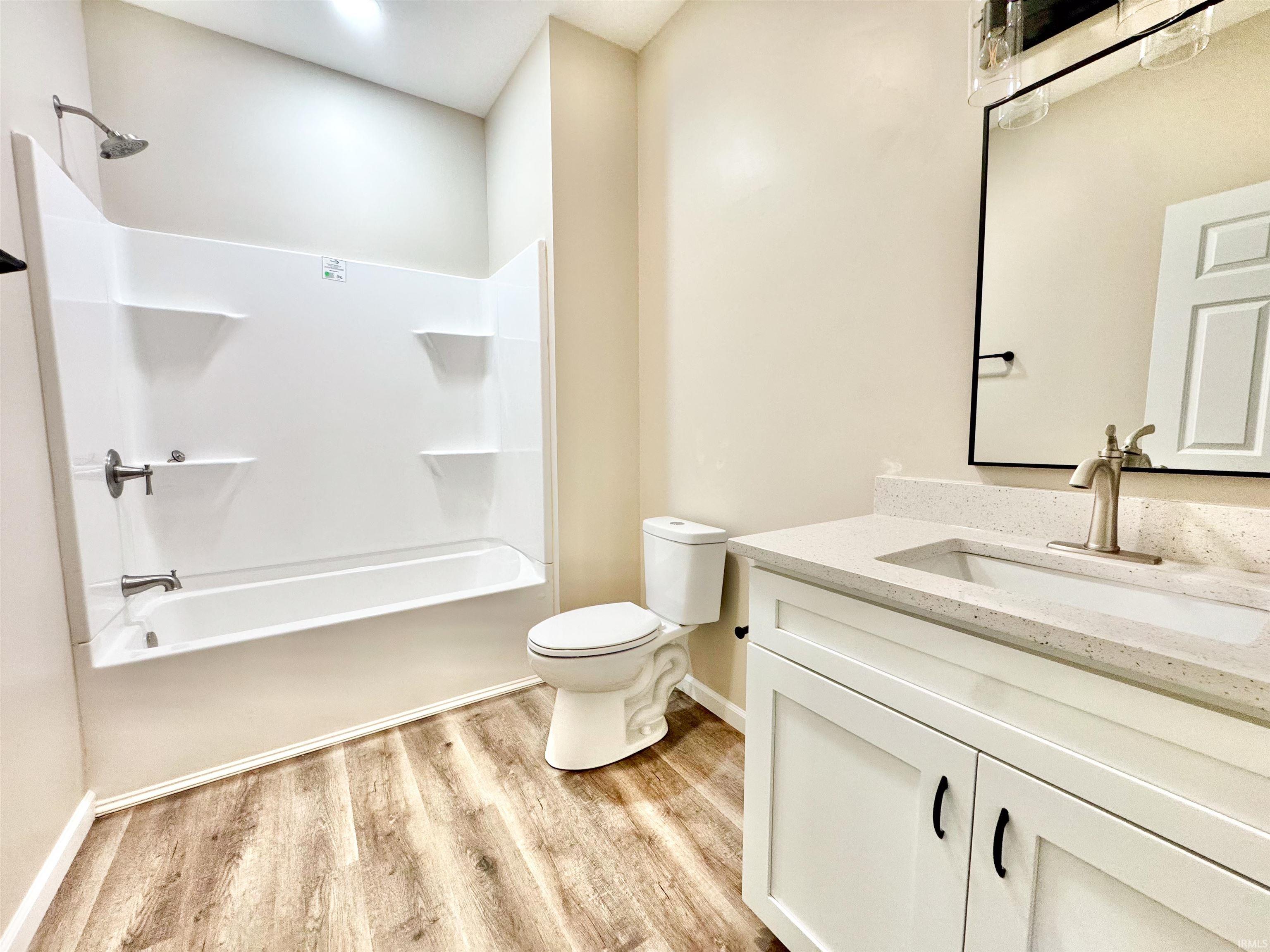 2416 S Woodland Trail