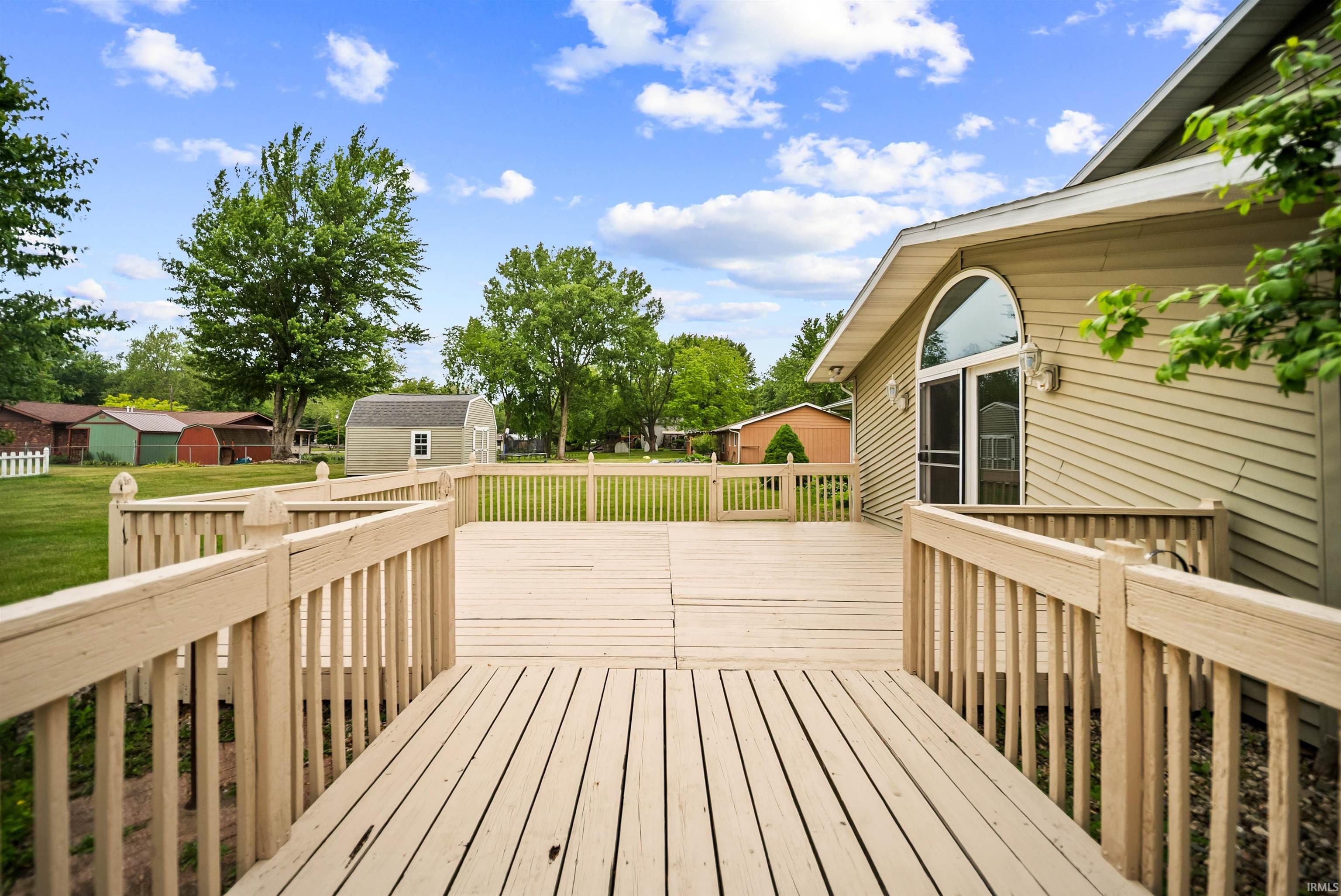 1534 Meadow Lane