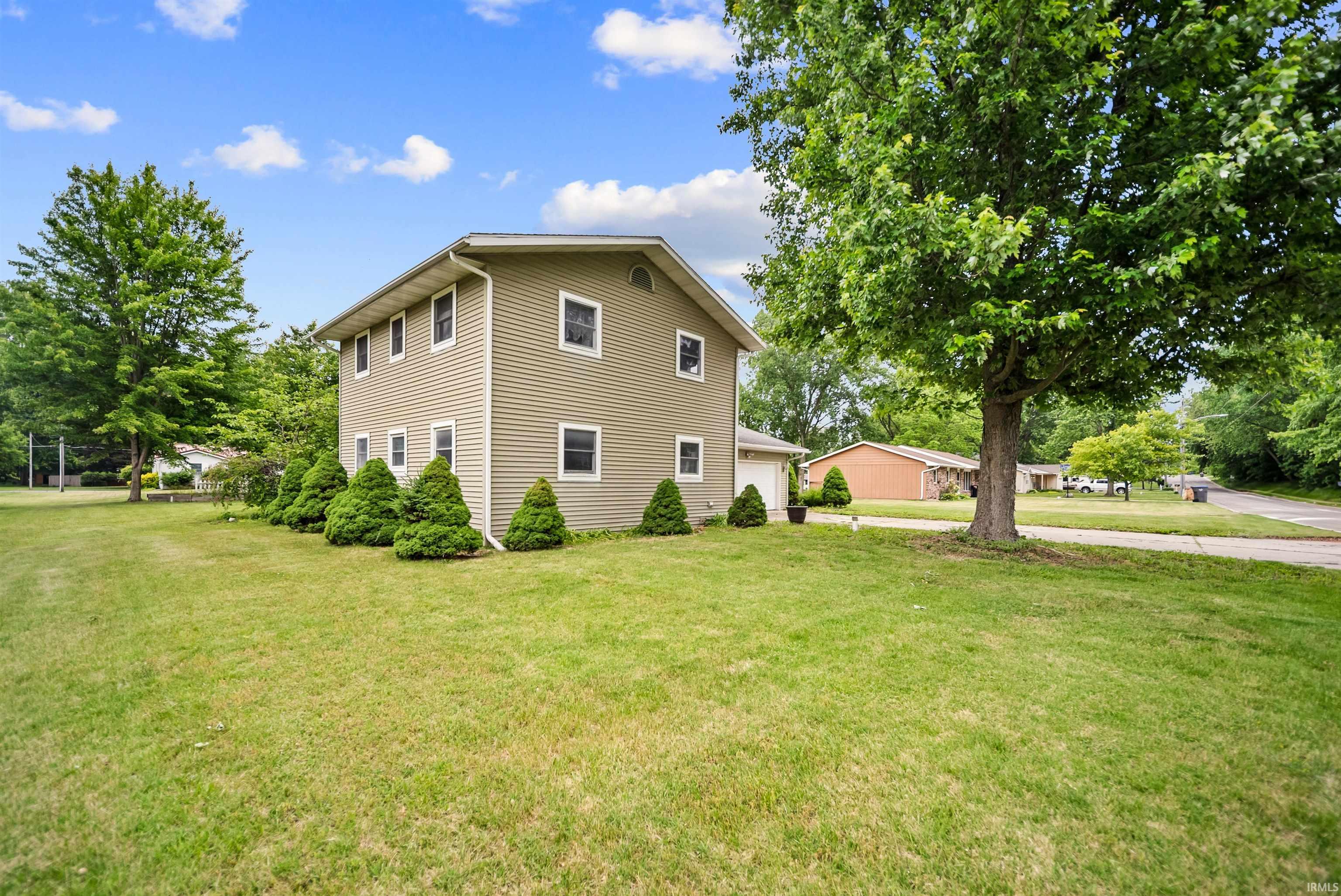 1534 Meadow Lane
