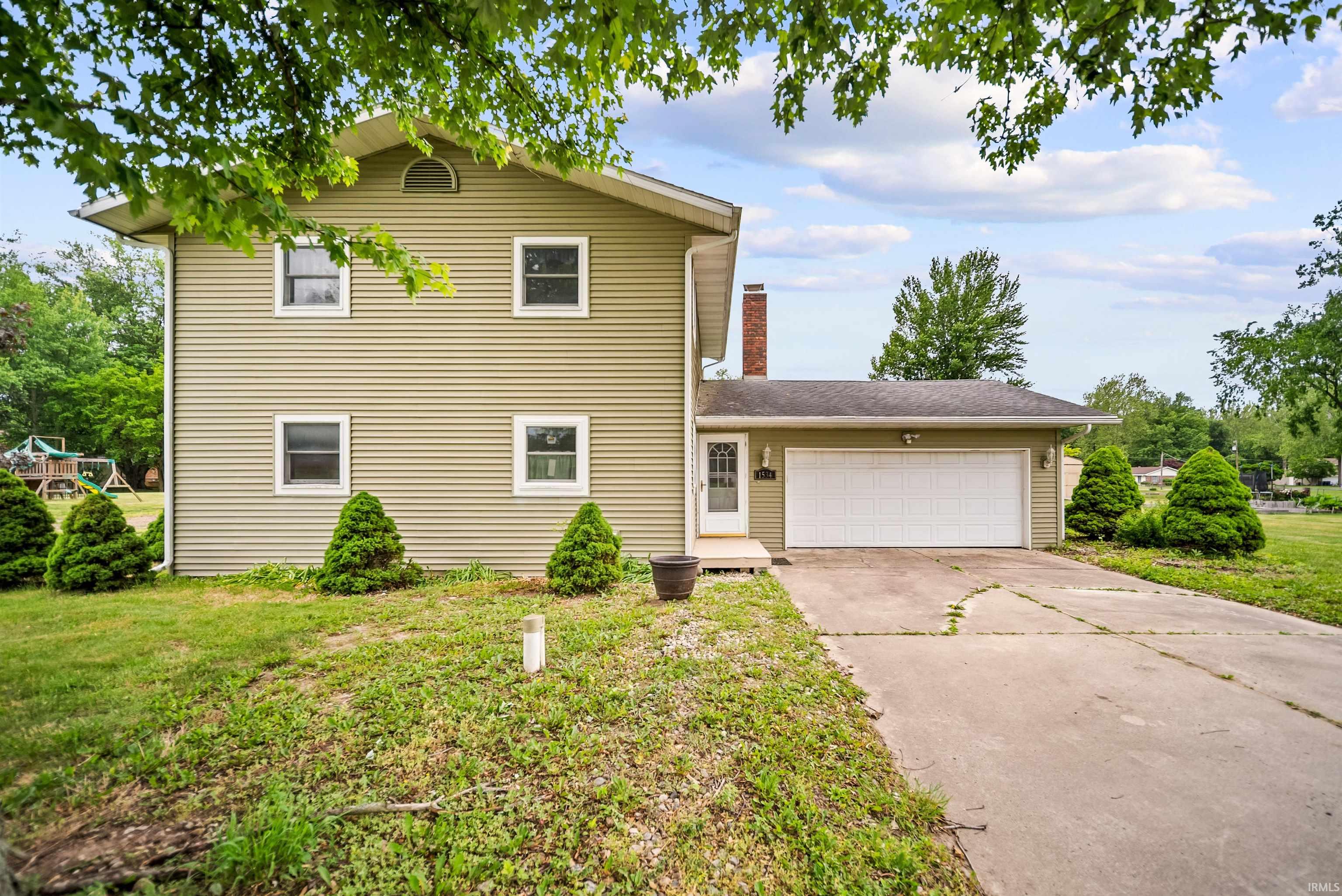 1534 Meadow Lane