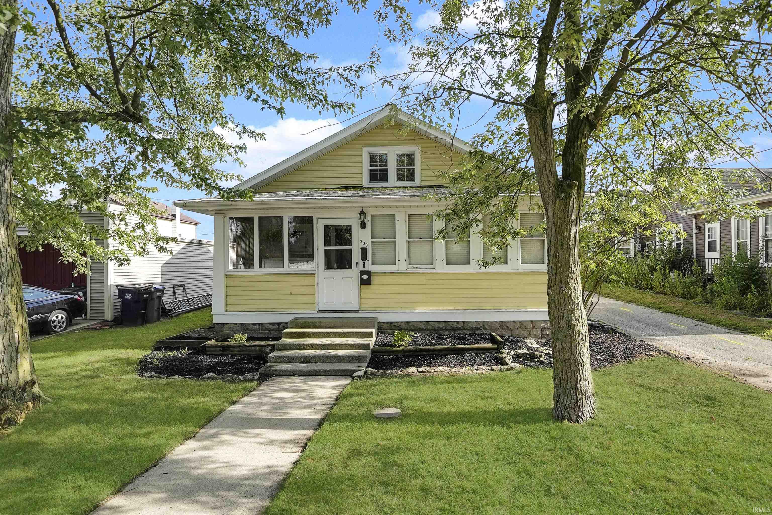 309 W Fort Wayne Street