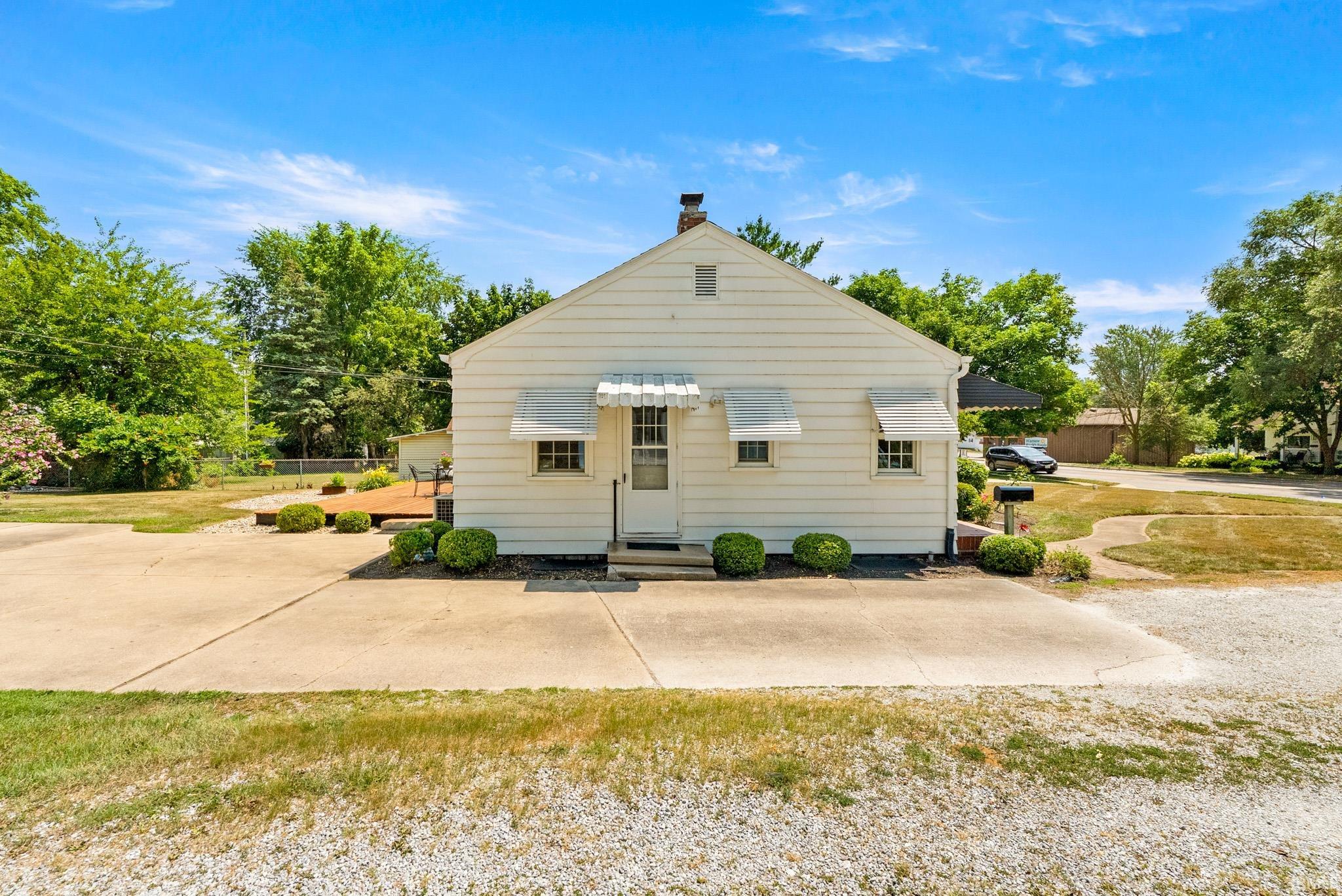 1211 E Center Street