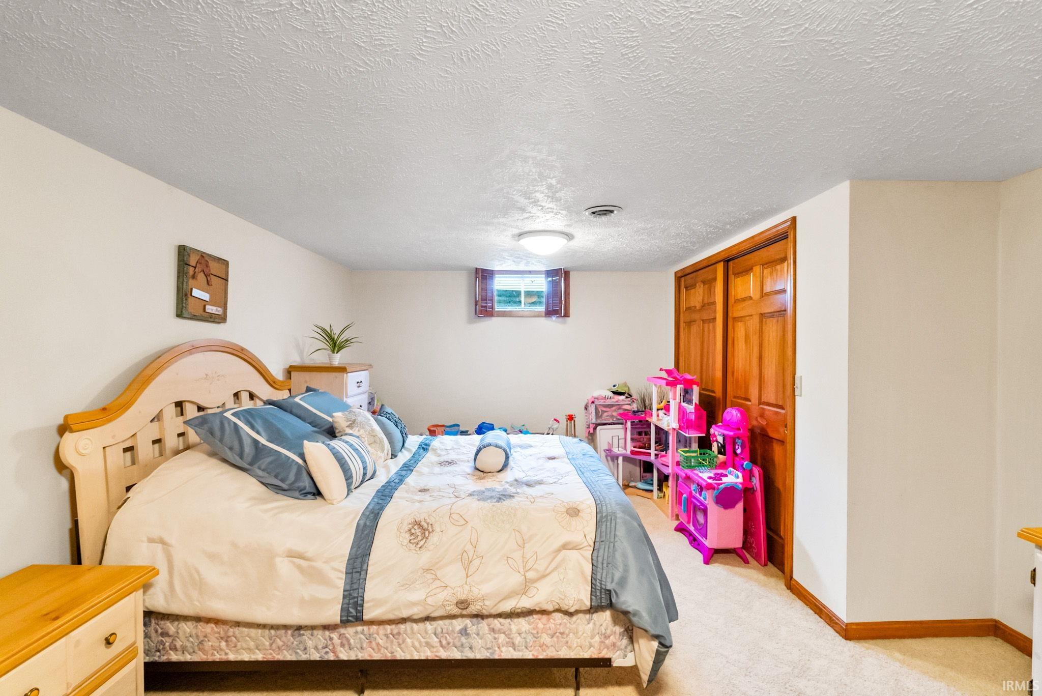 2006 Oakwood Drive