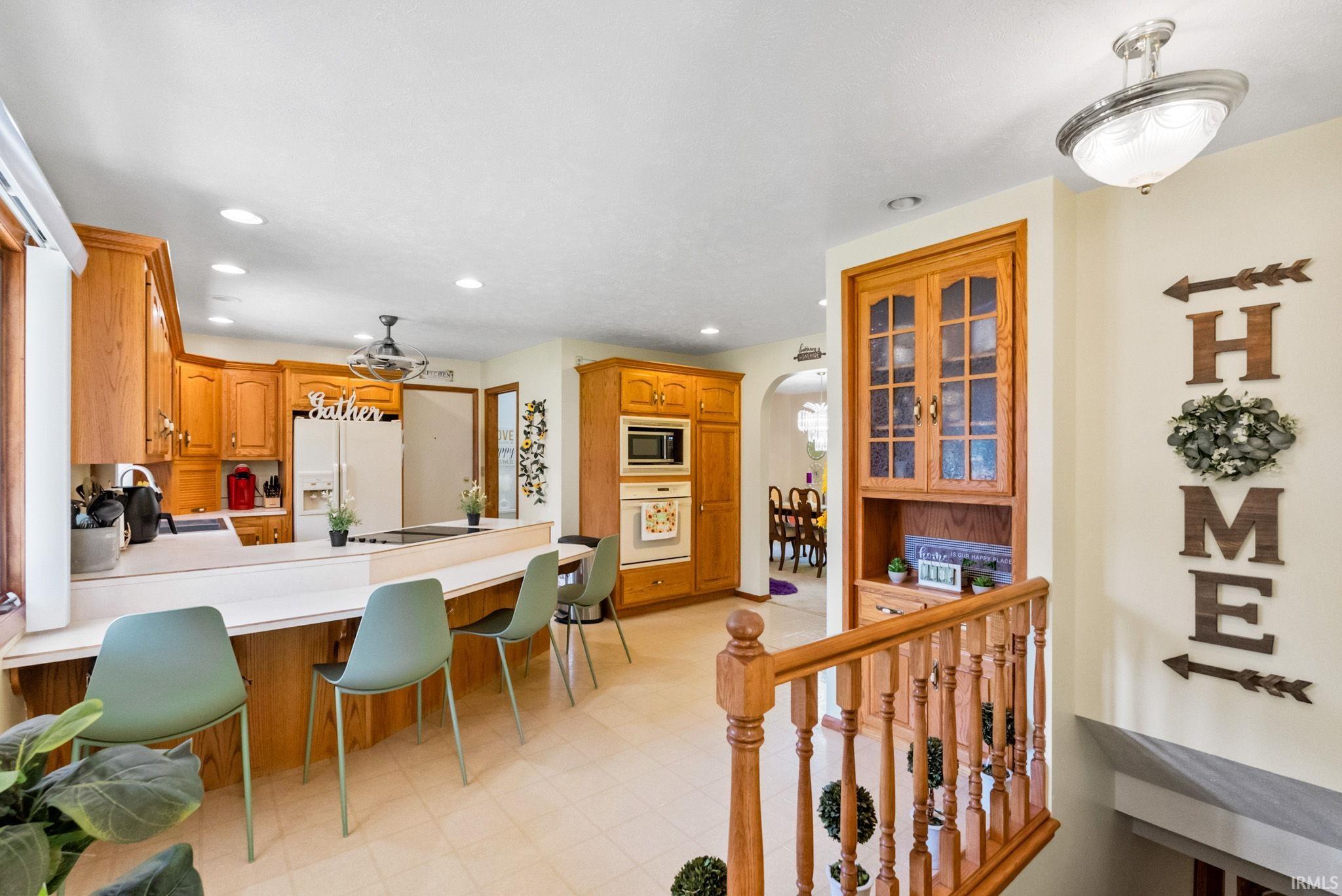 2006 Oakwood Drive
