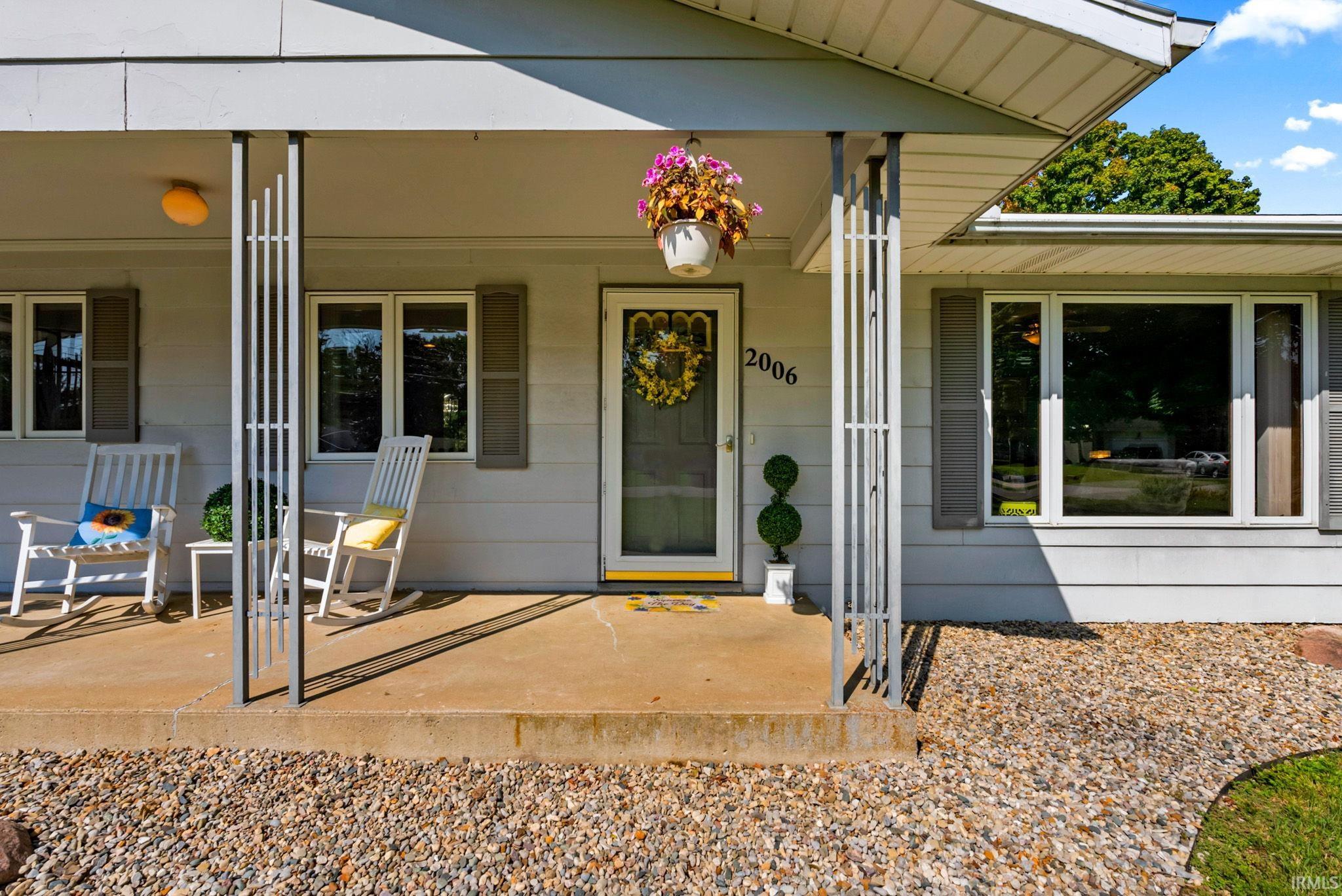 2006 Oakwood Drive