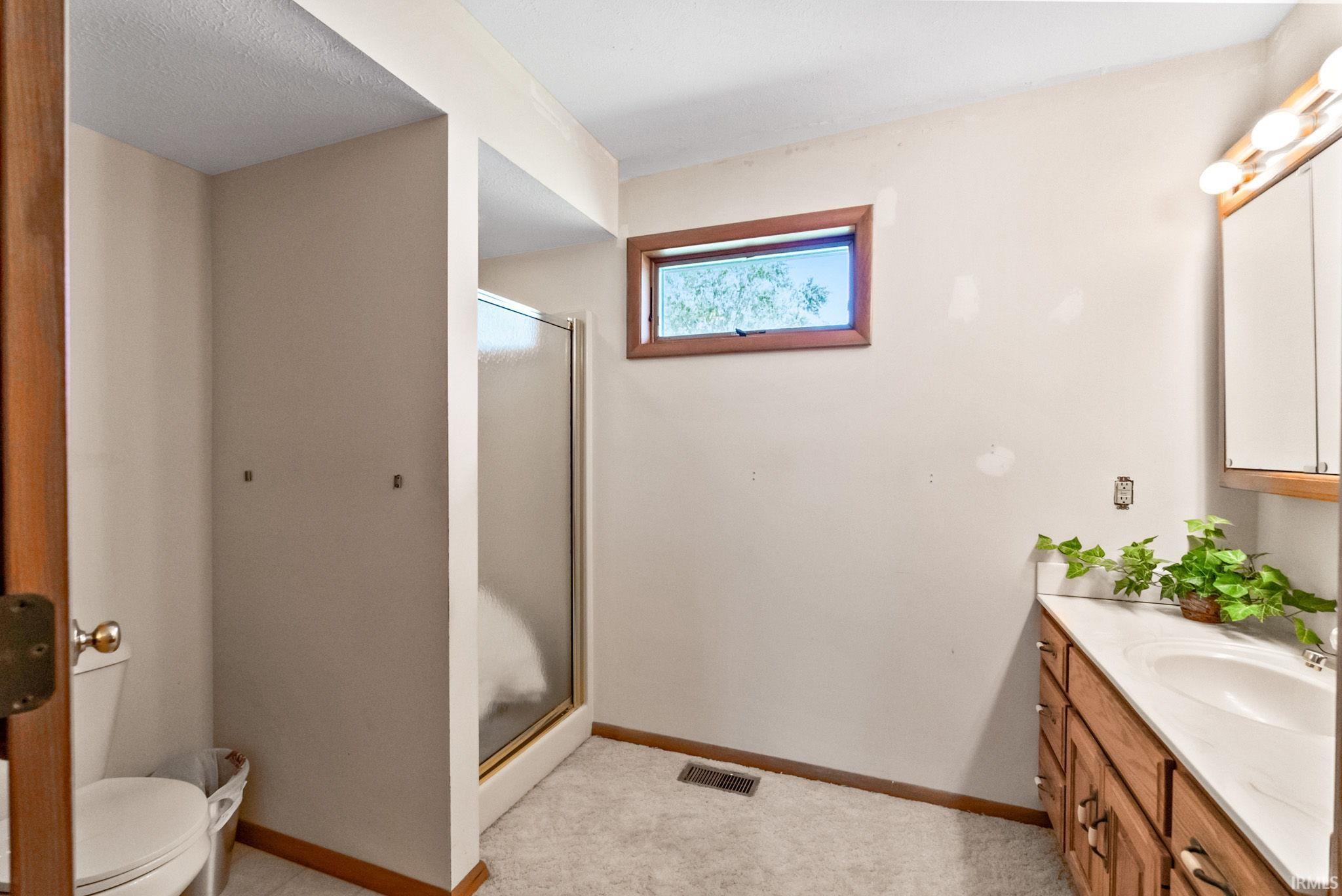 2006 Oakwood Drive