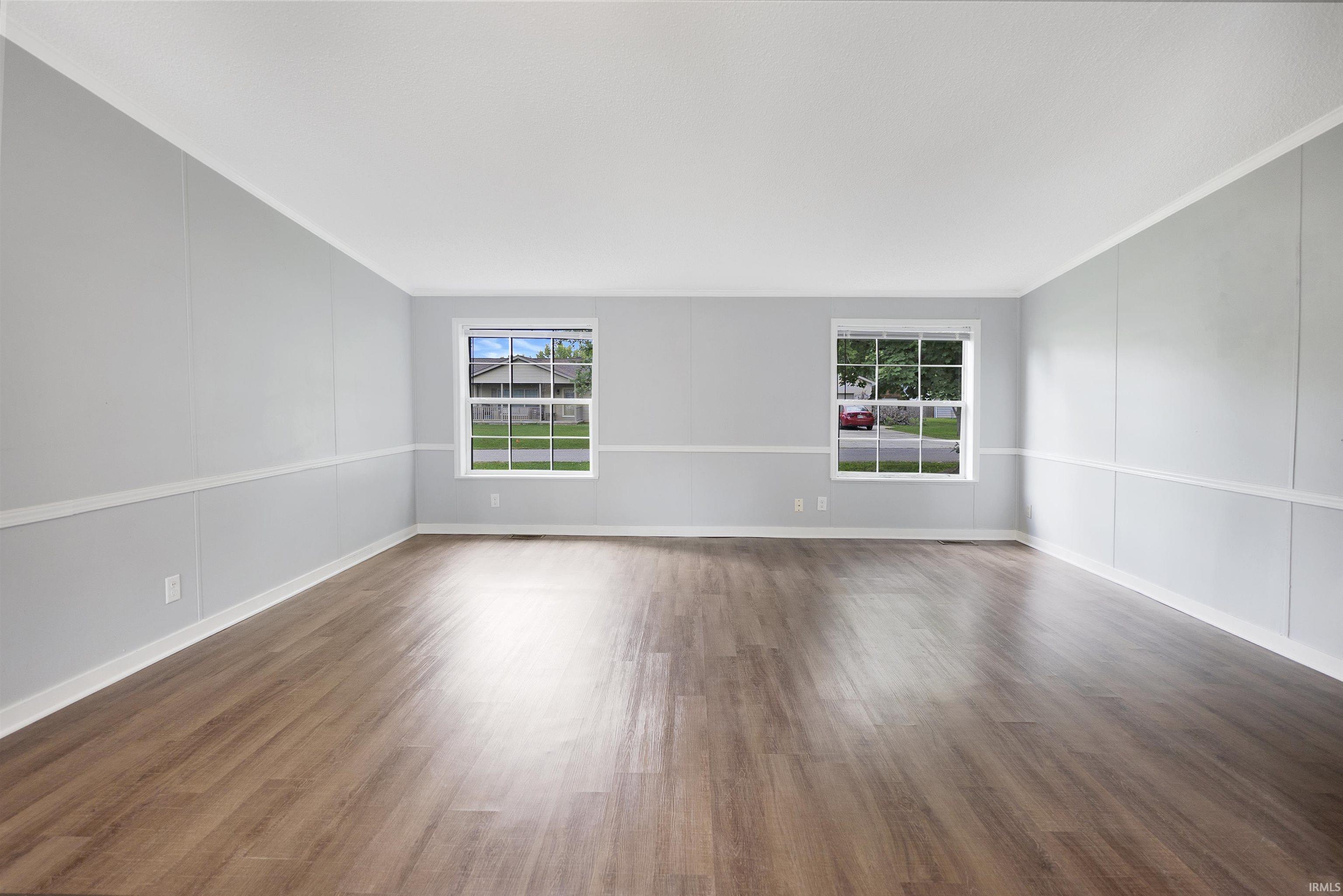 11131 N Wawasee Circle