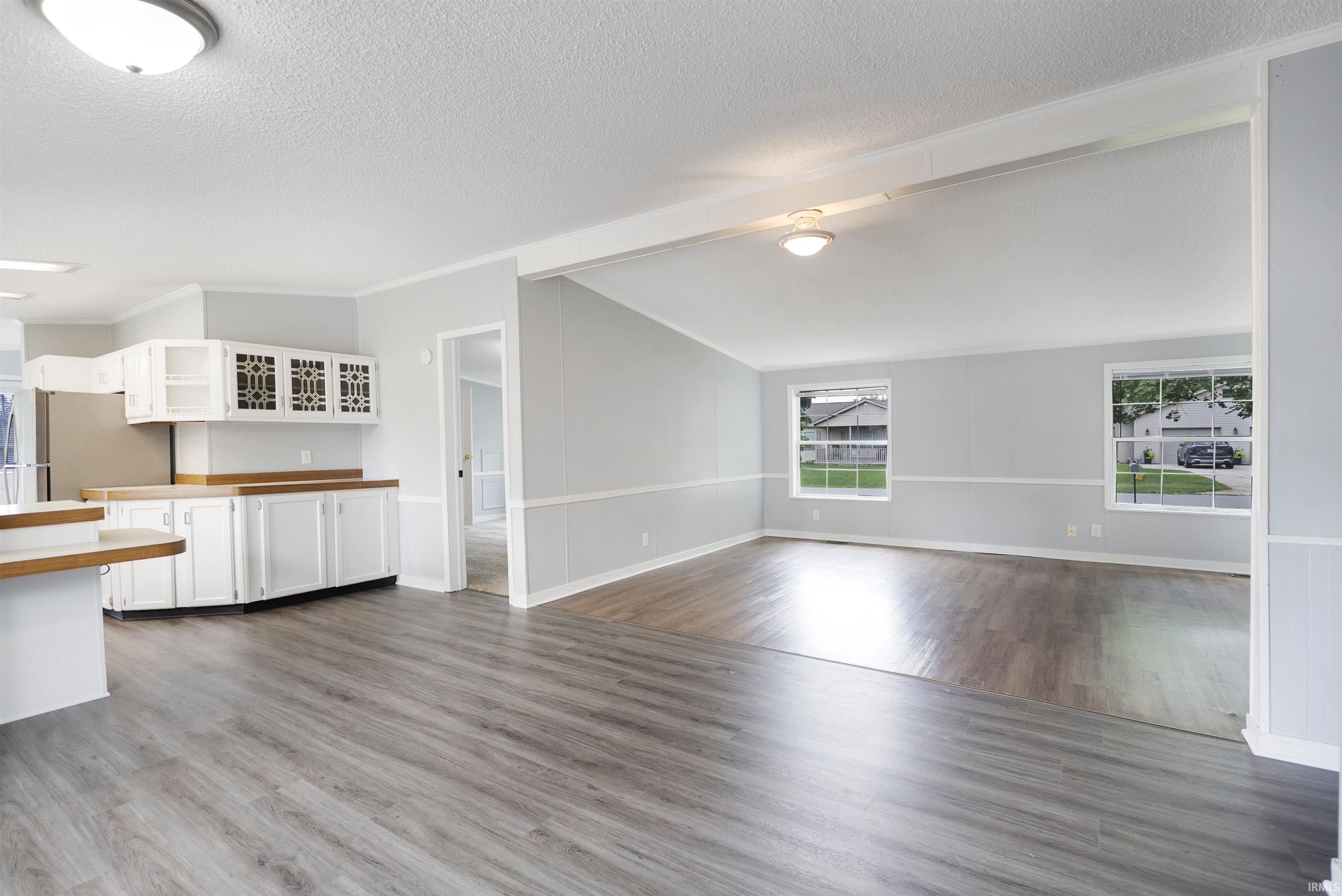 11131 N Wawasee Circle