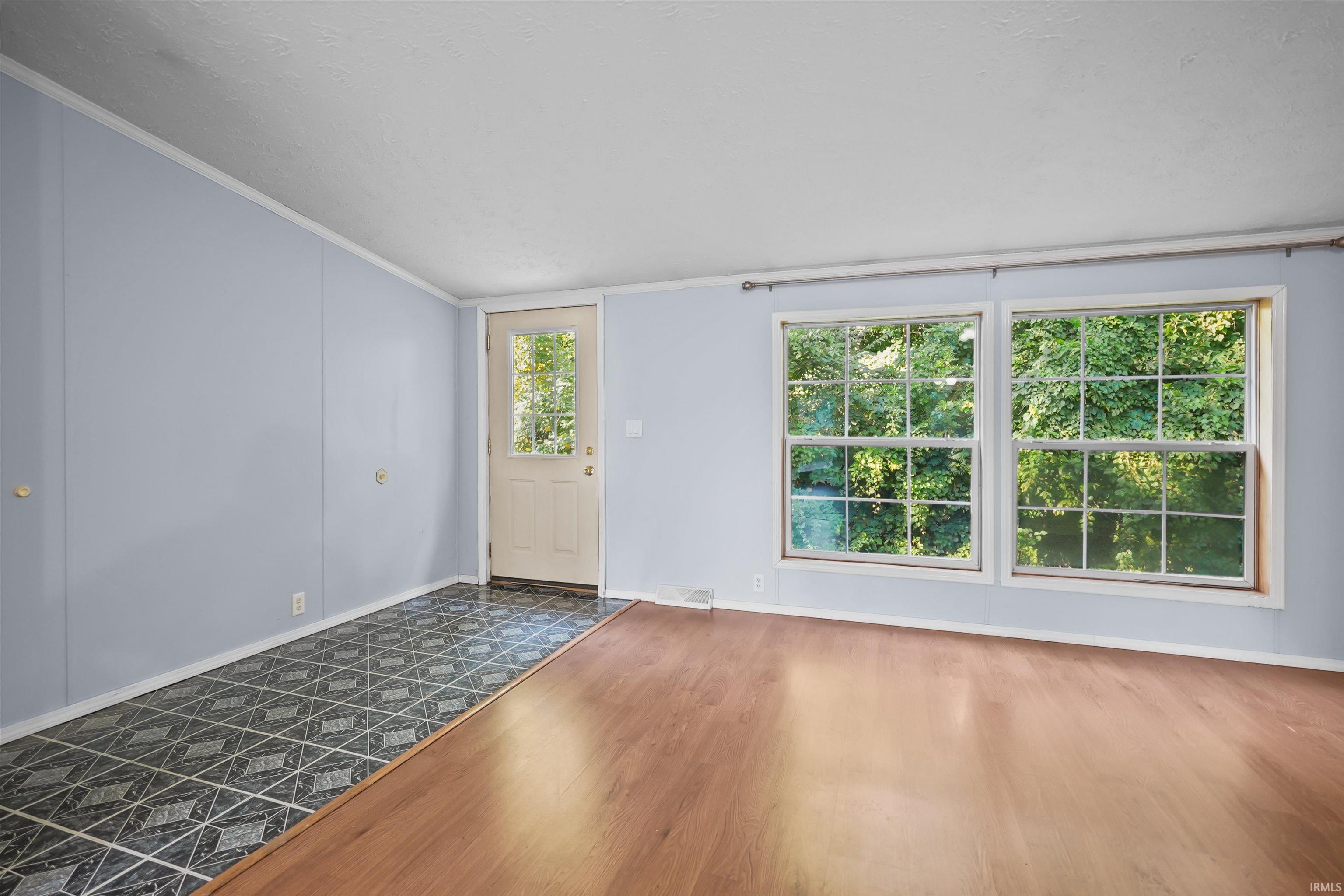 2490 S Woodland Trail
