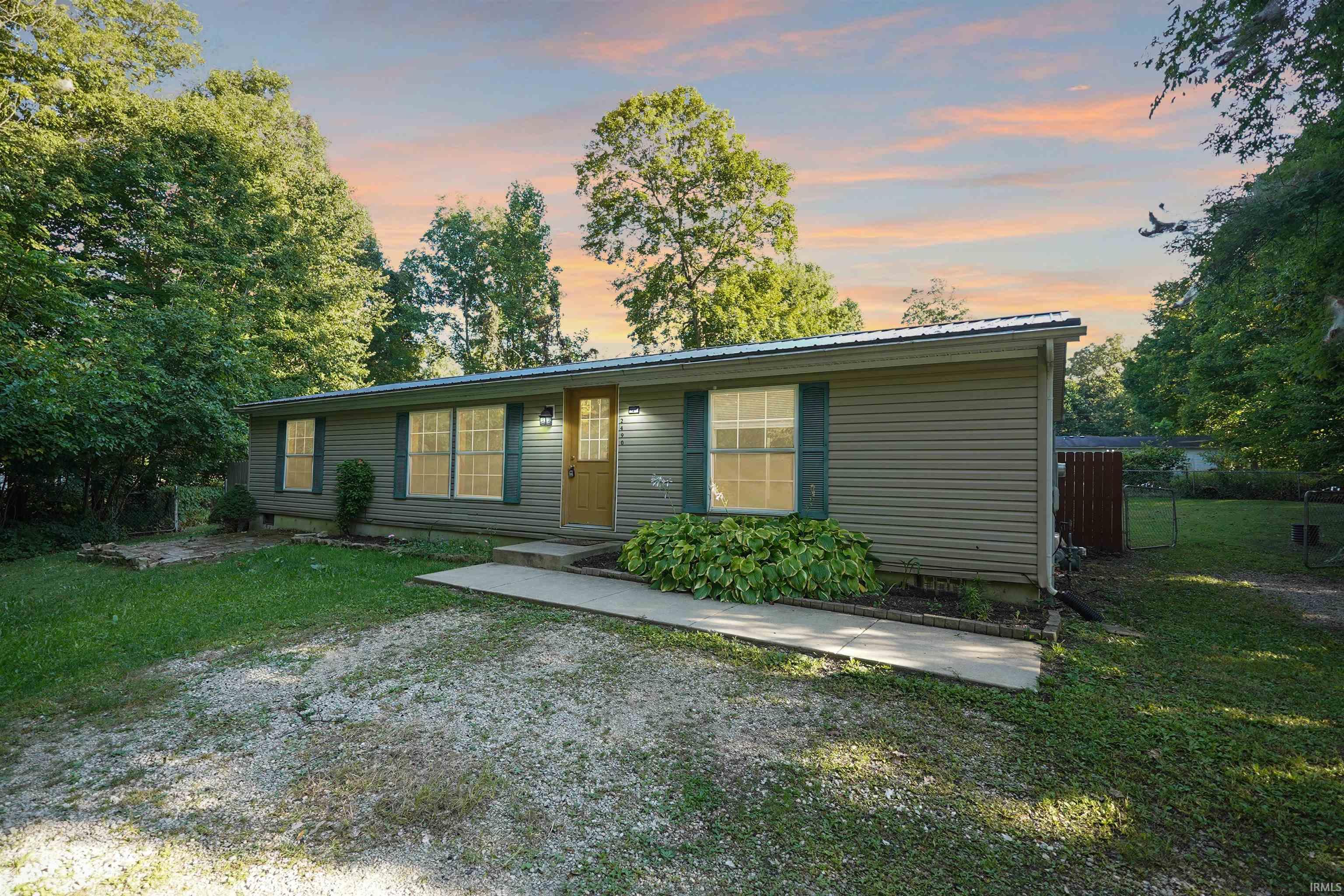 2490 S Woodland Trail