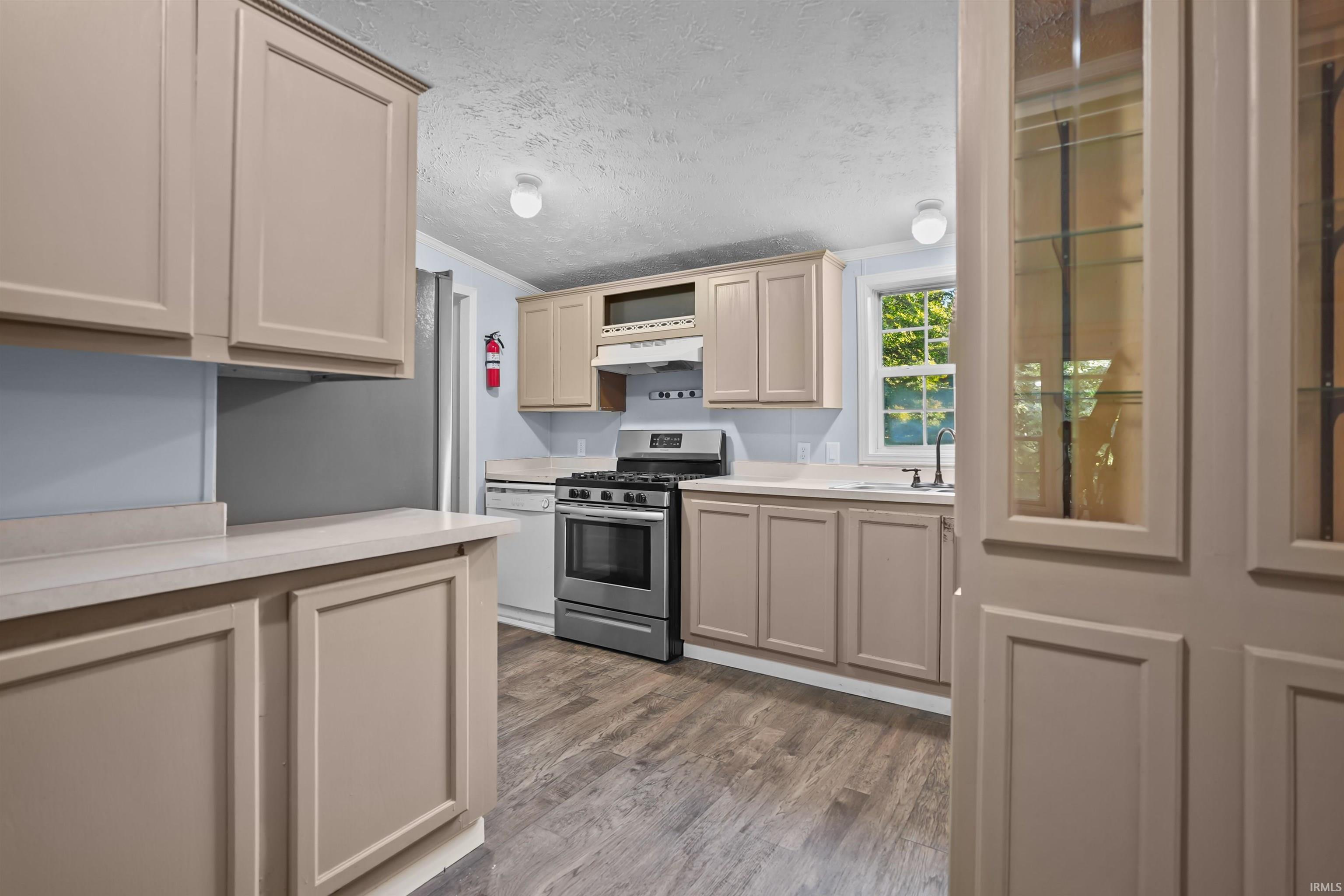2490 S Woodland Trail