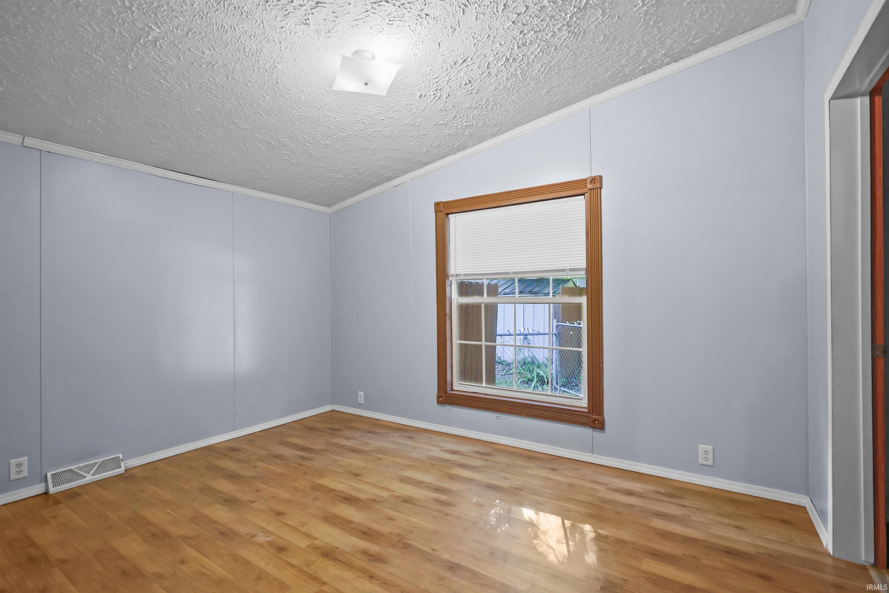 2490 S Woodland Trail