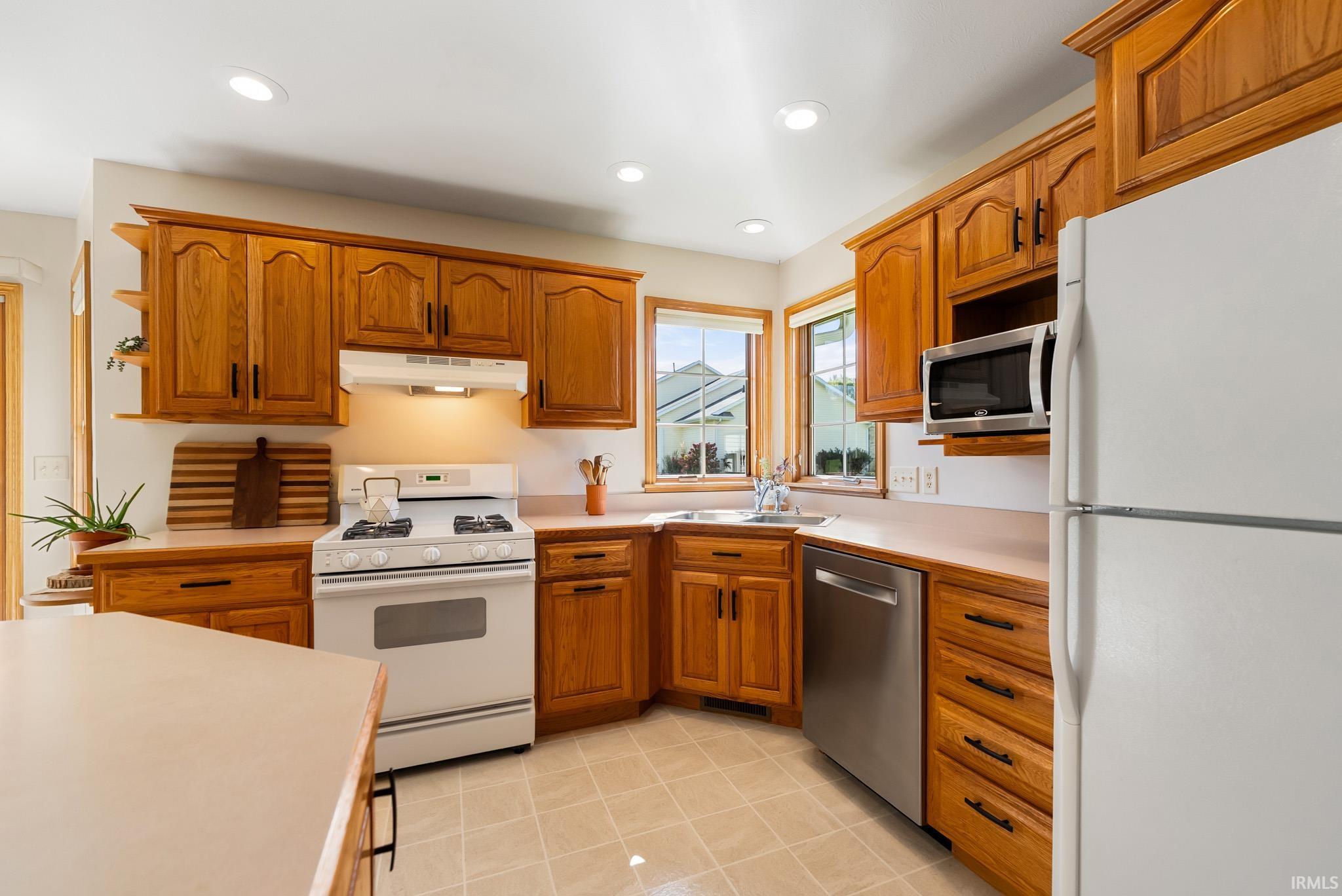 60832 Clover Ridge Court