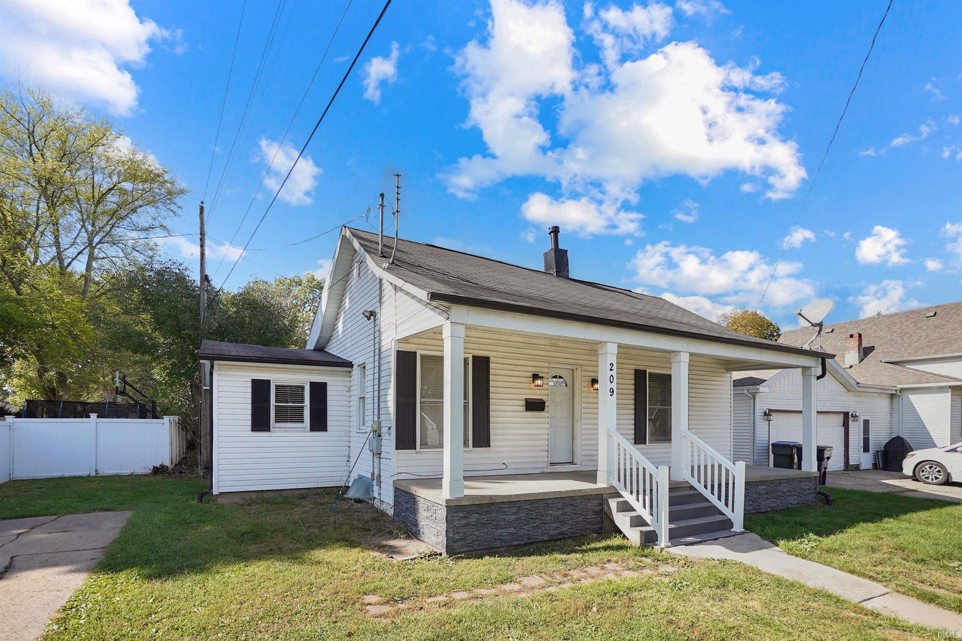 209 N Maple Avenue