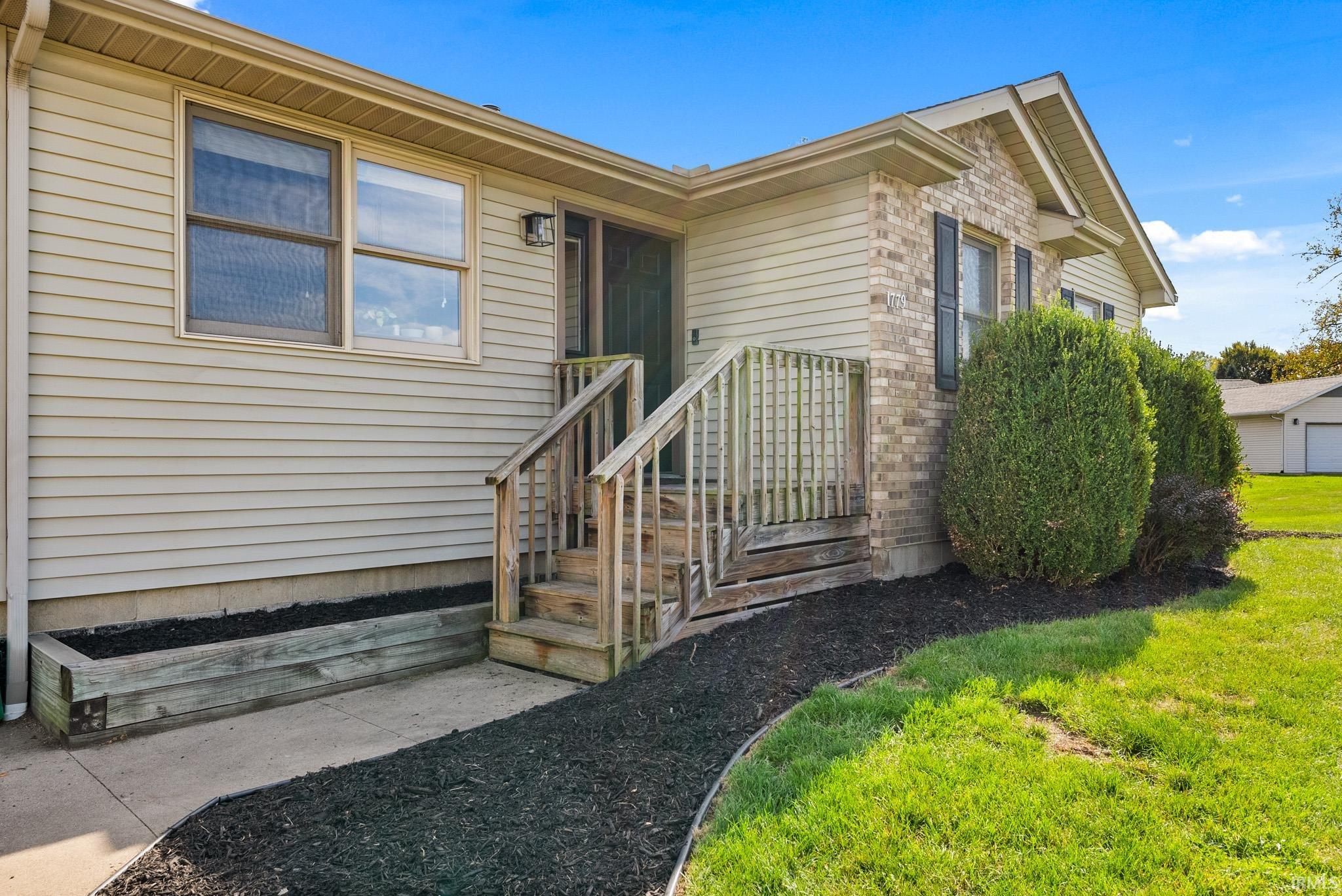 1779 E Springfield Drive