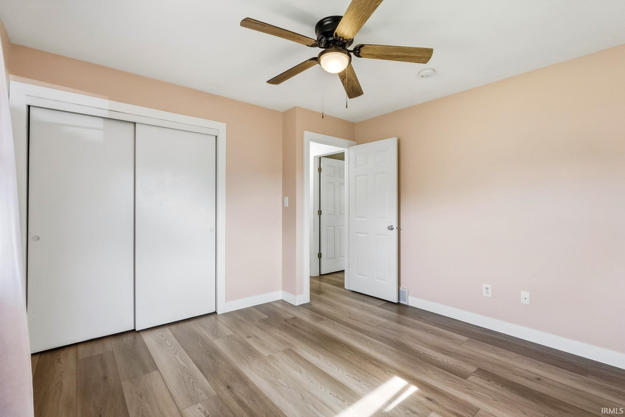 933 N Timberline Circle