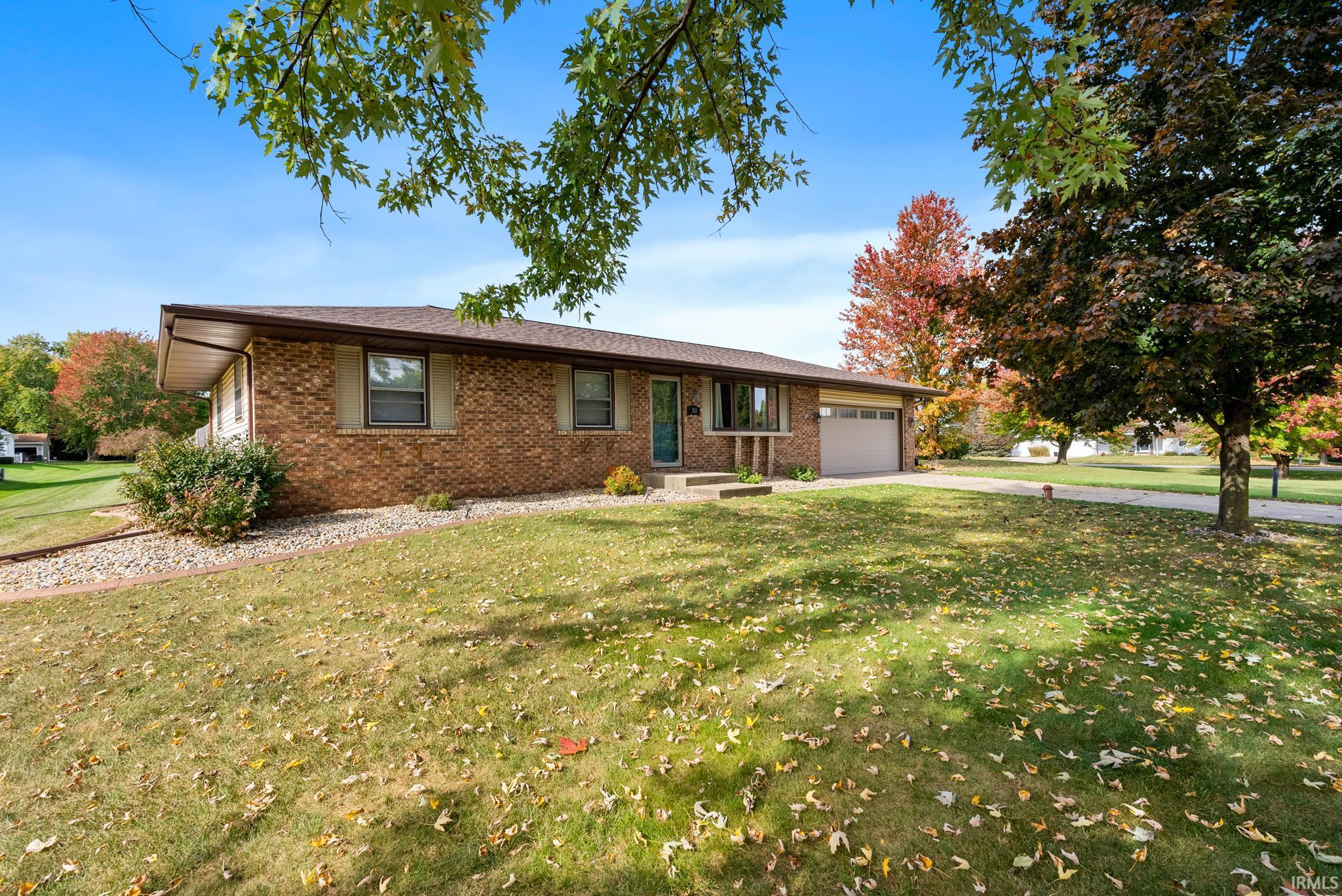 933 N Timberline Circle