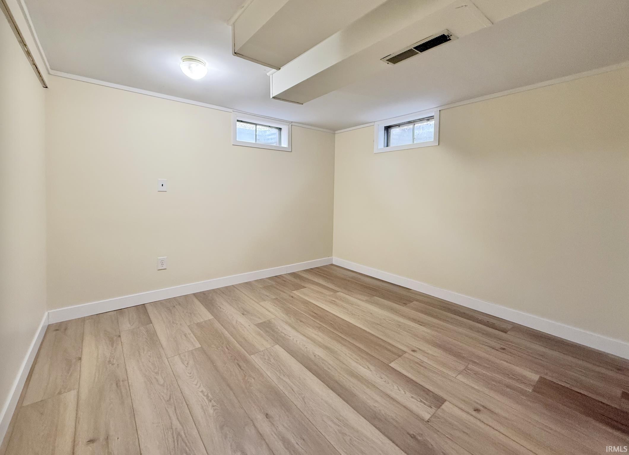 933 N Timberline Circle