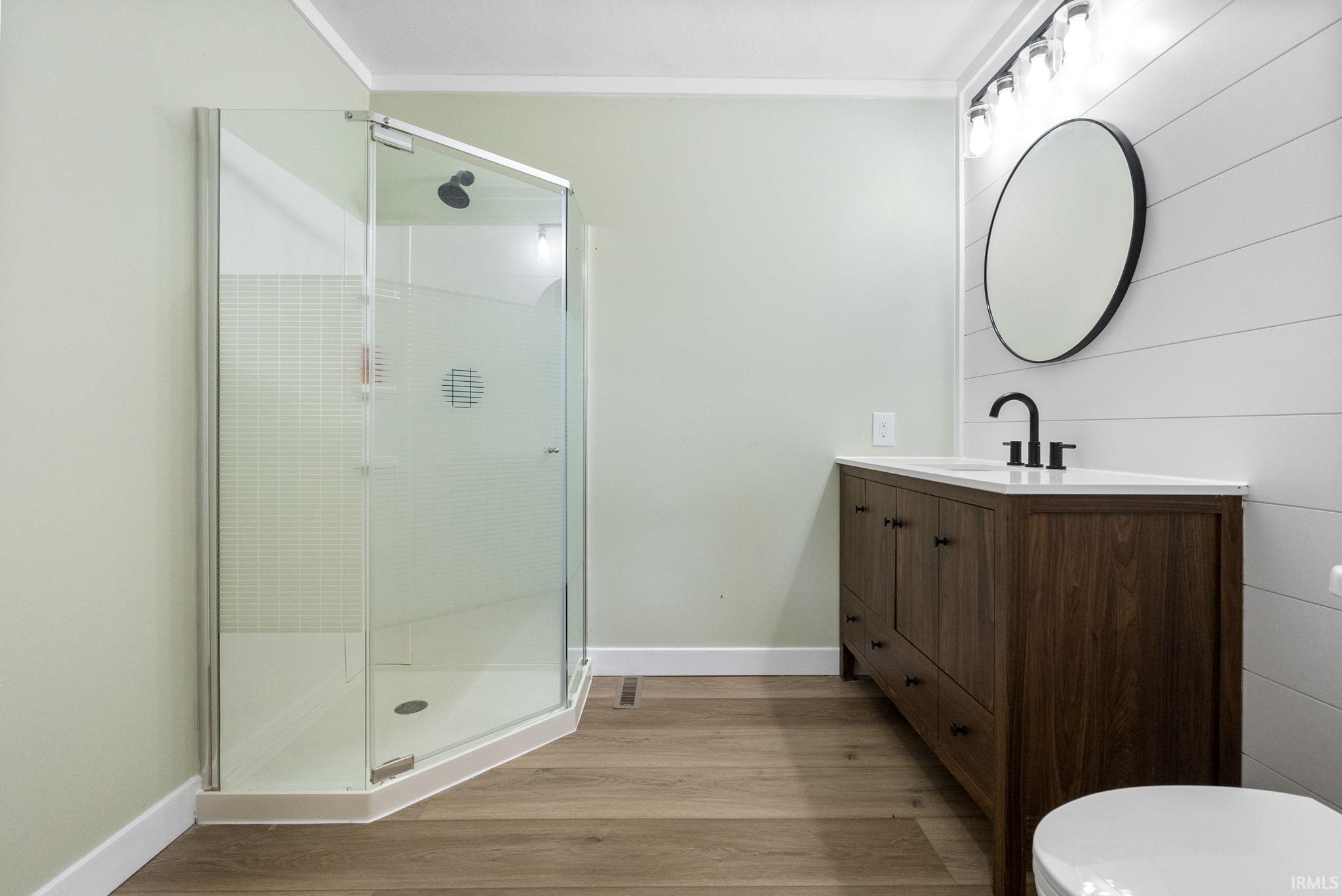 933 N Timberline Circle