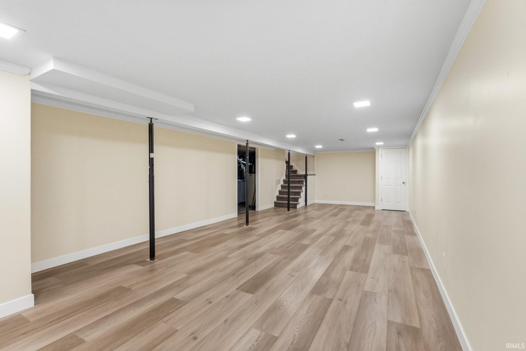 933 N Timberline Circle