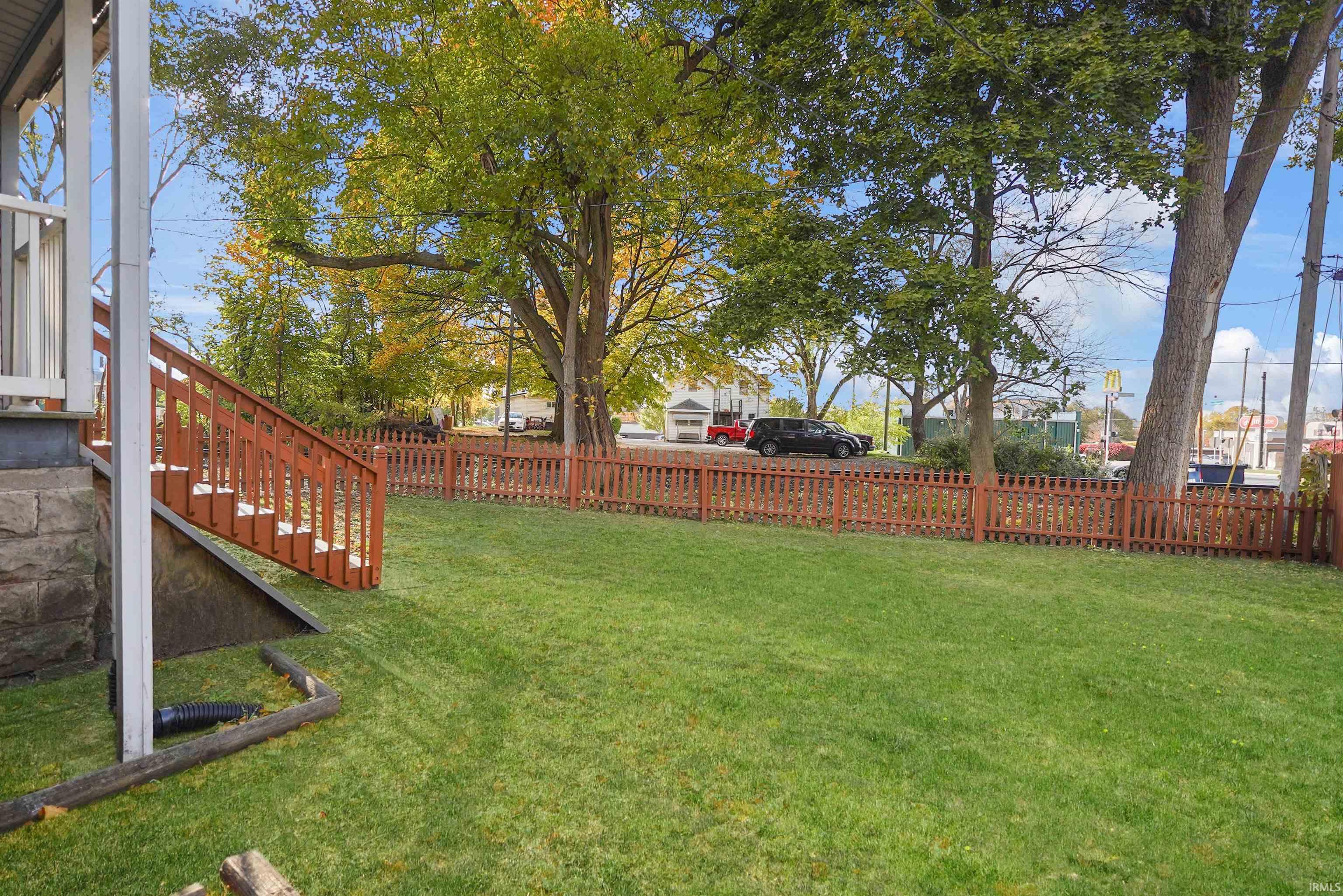 215 N Fort Wayne Avenue