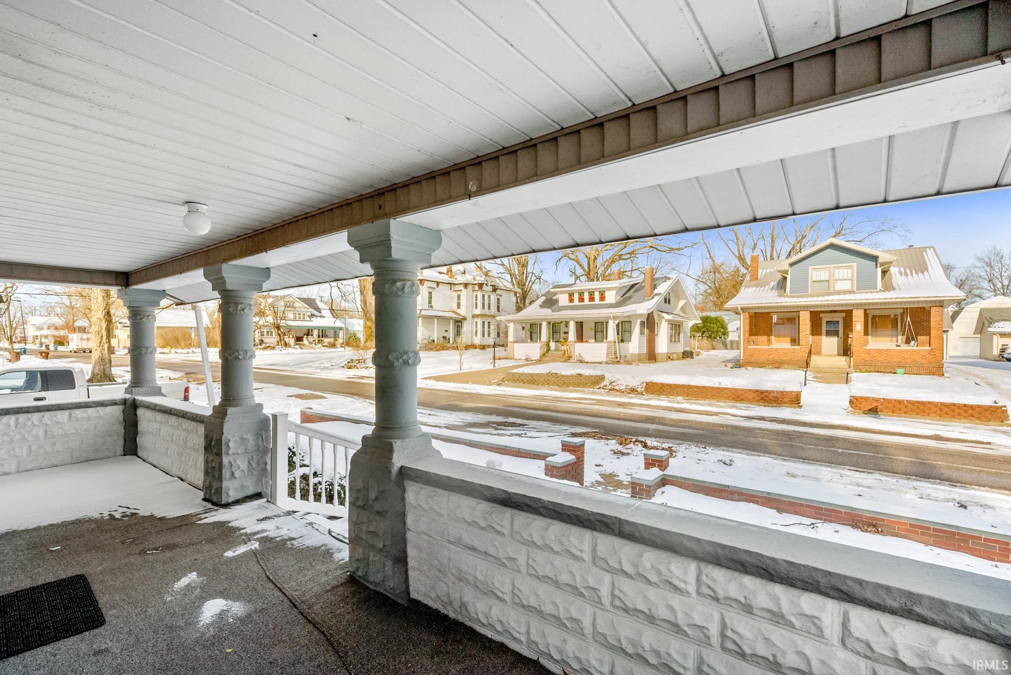 471 W Main Street
