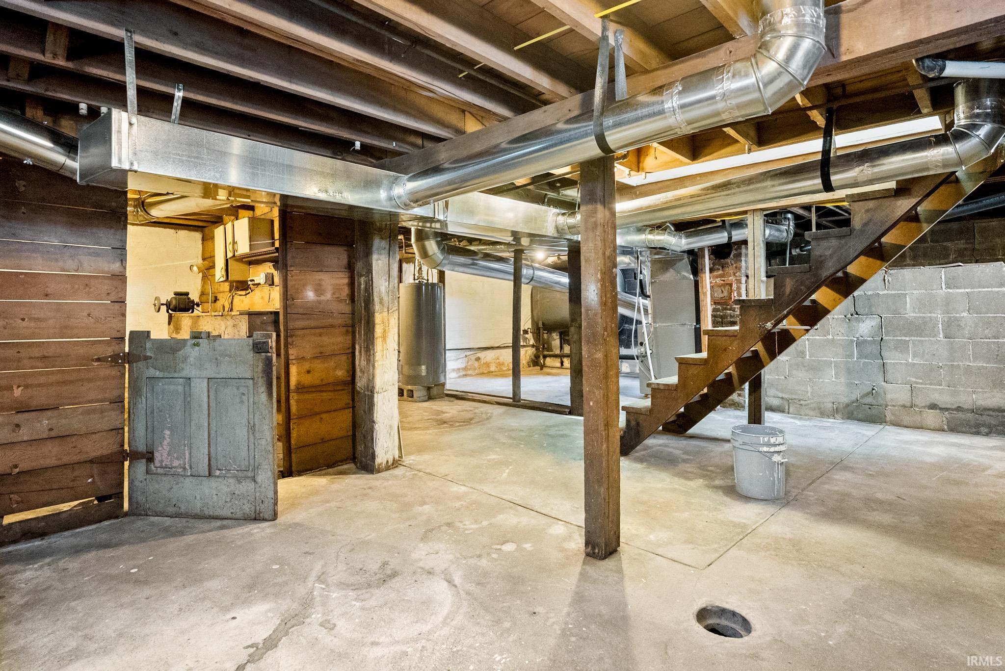 471 W Main Street
