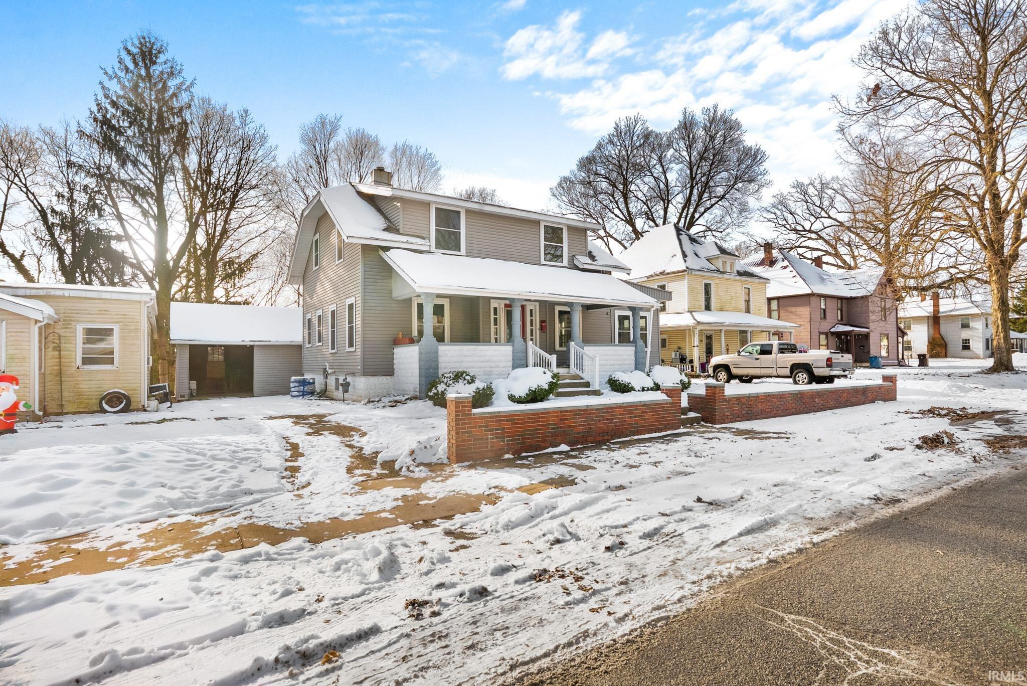471 W Main Street