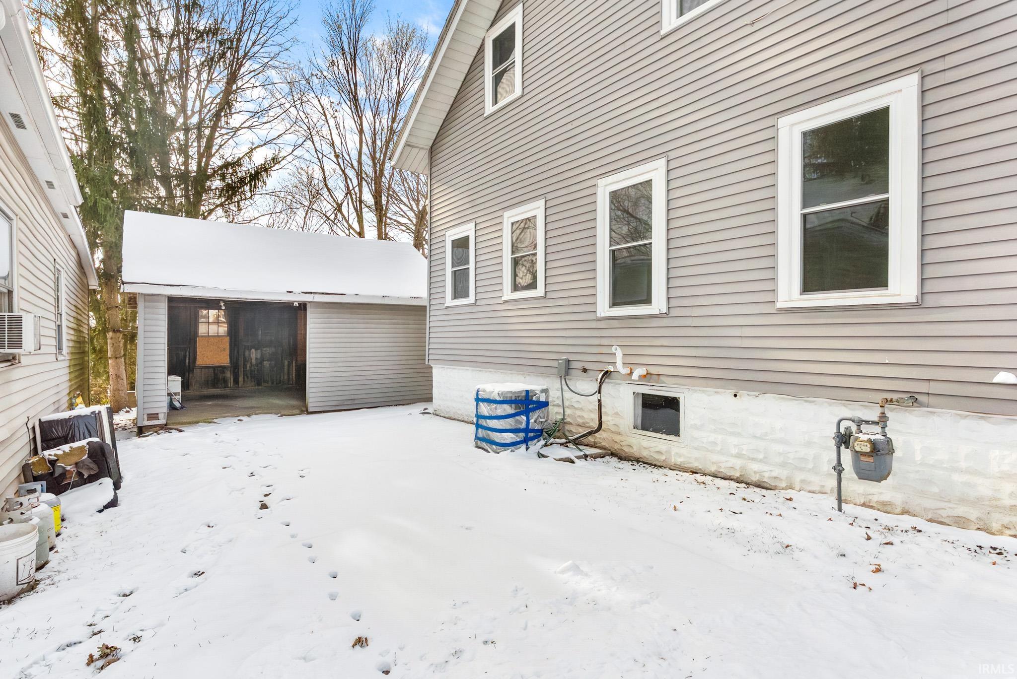 471 W Main Street