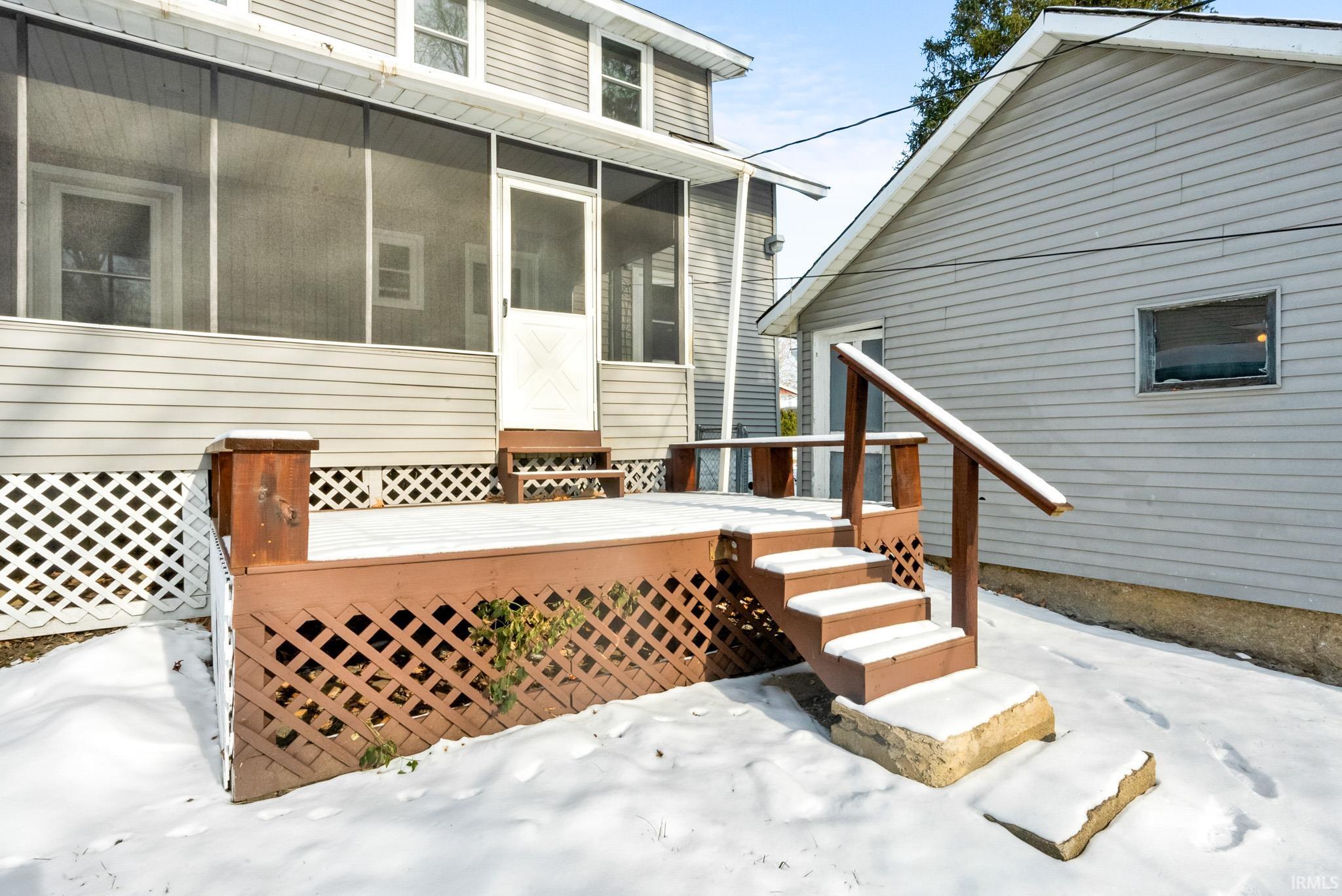 471 W Main Street