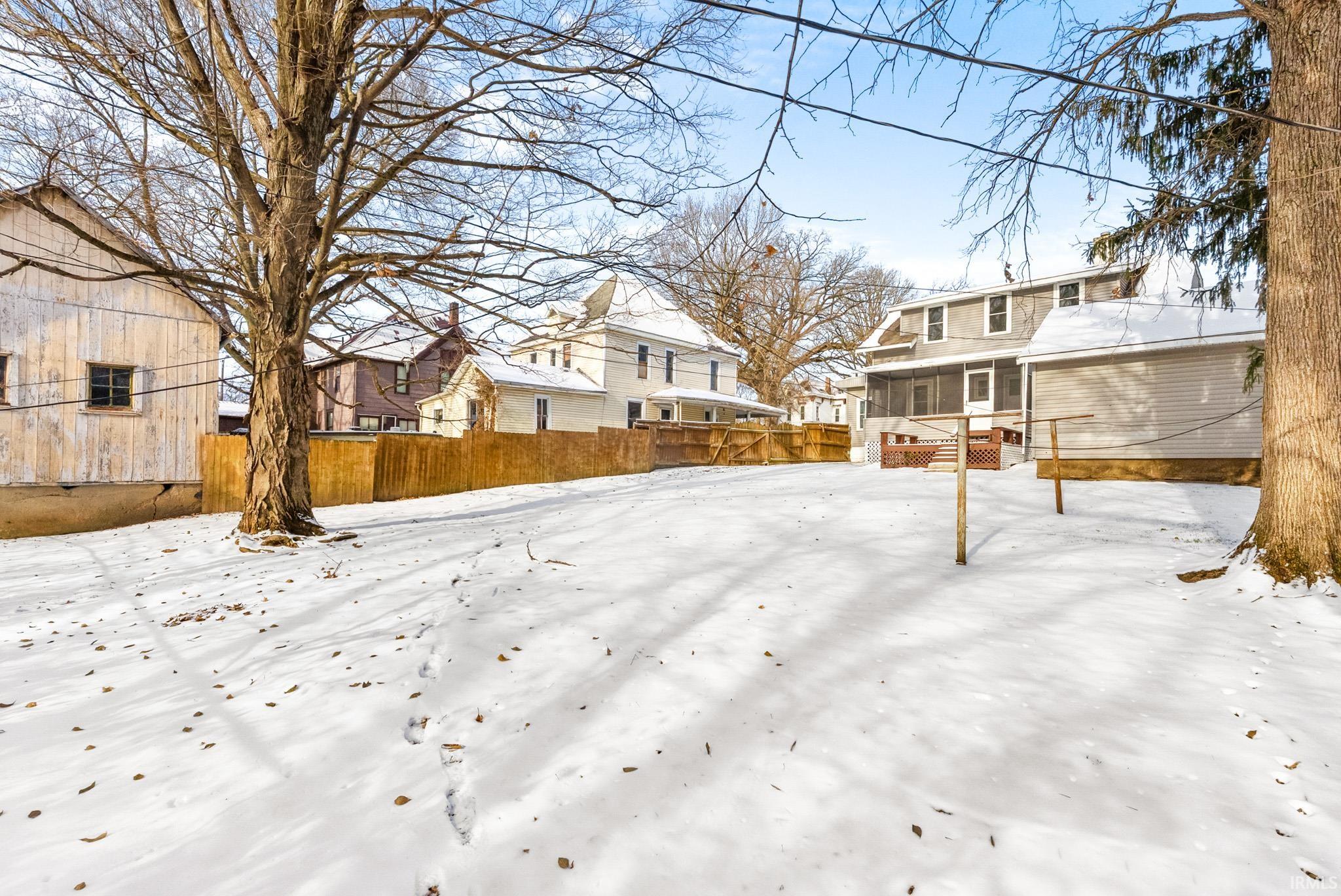 471 W Main Street