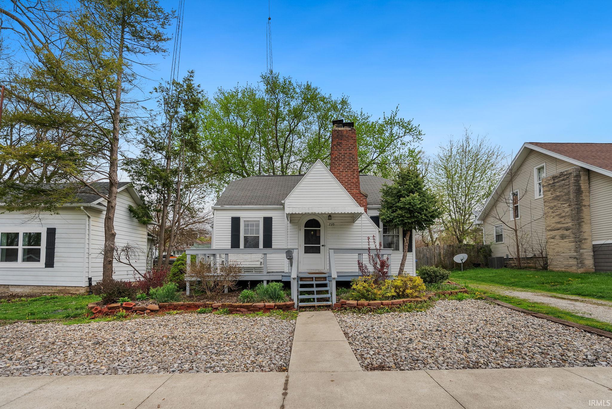 735 E Main Street