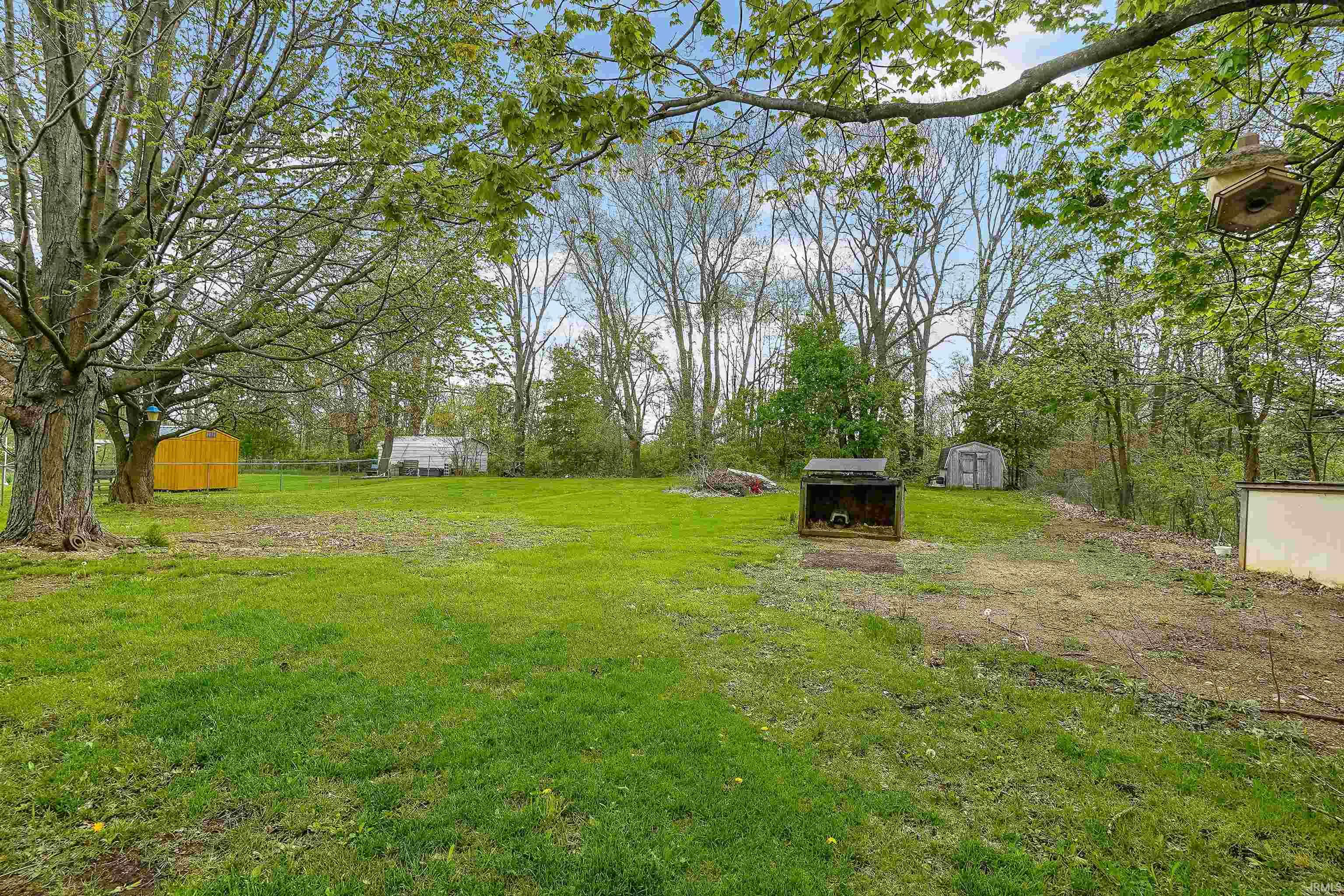 190 N River Road