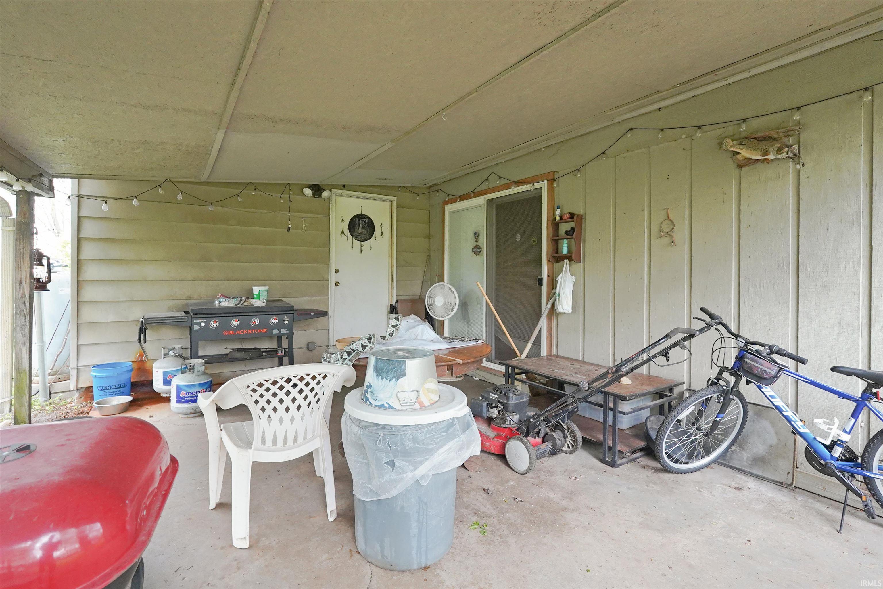 190 N River Road