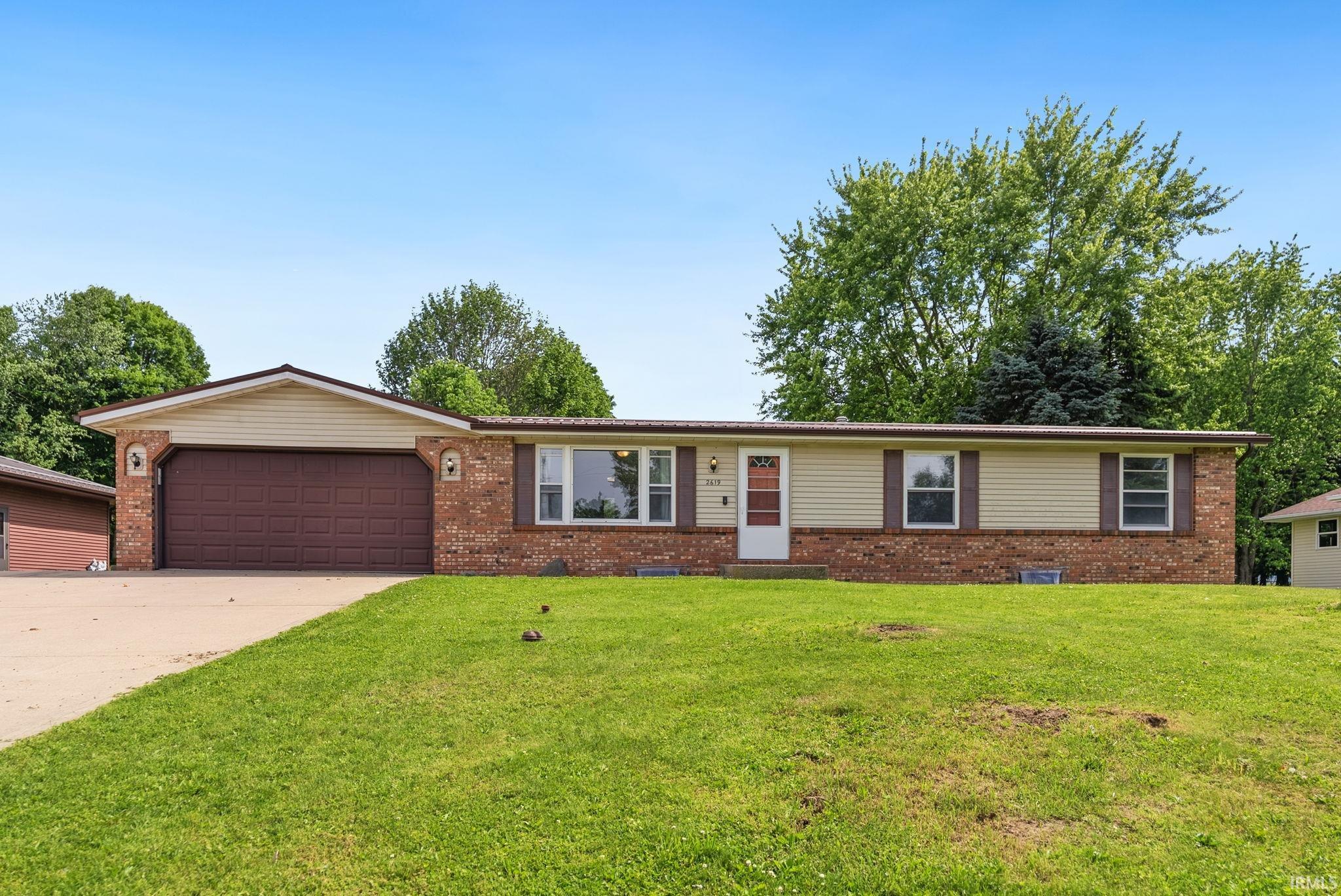 2619 E Robby Drive