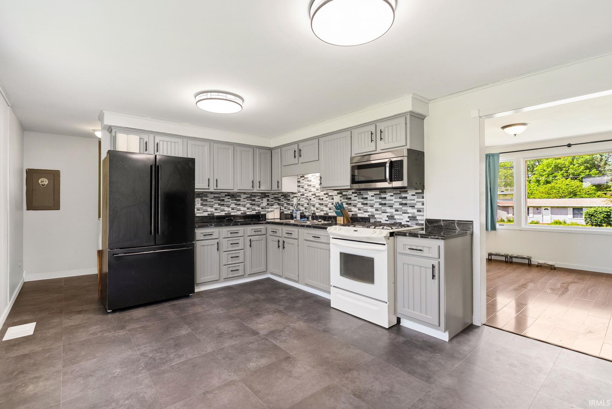 2619 E Robby Drive