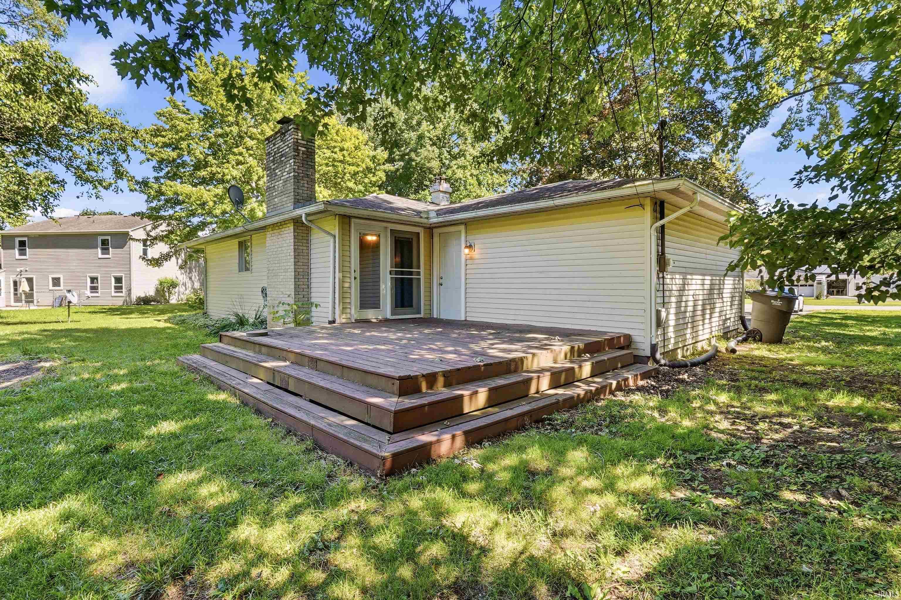 606 W Elm Street