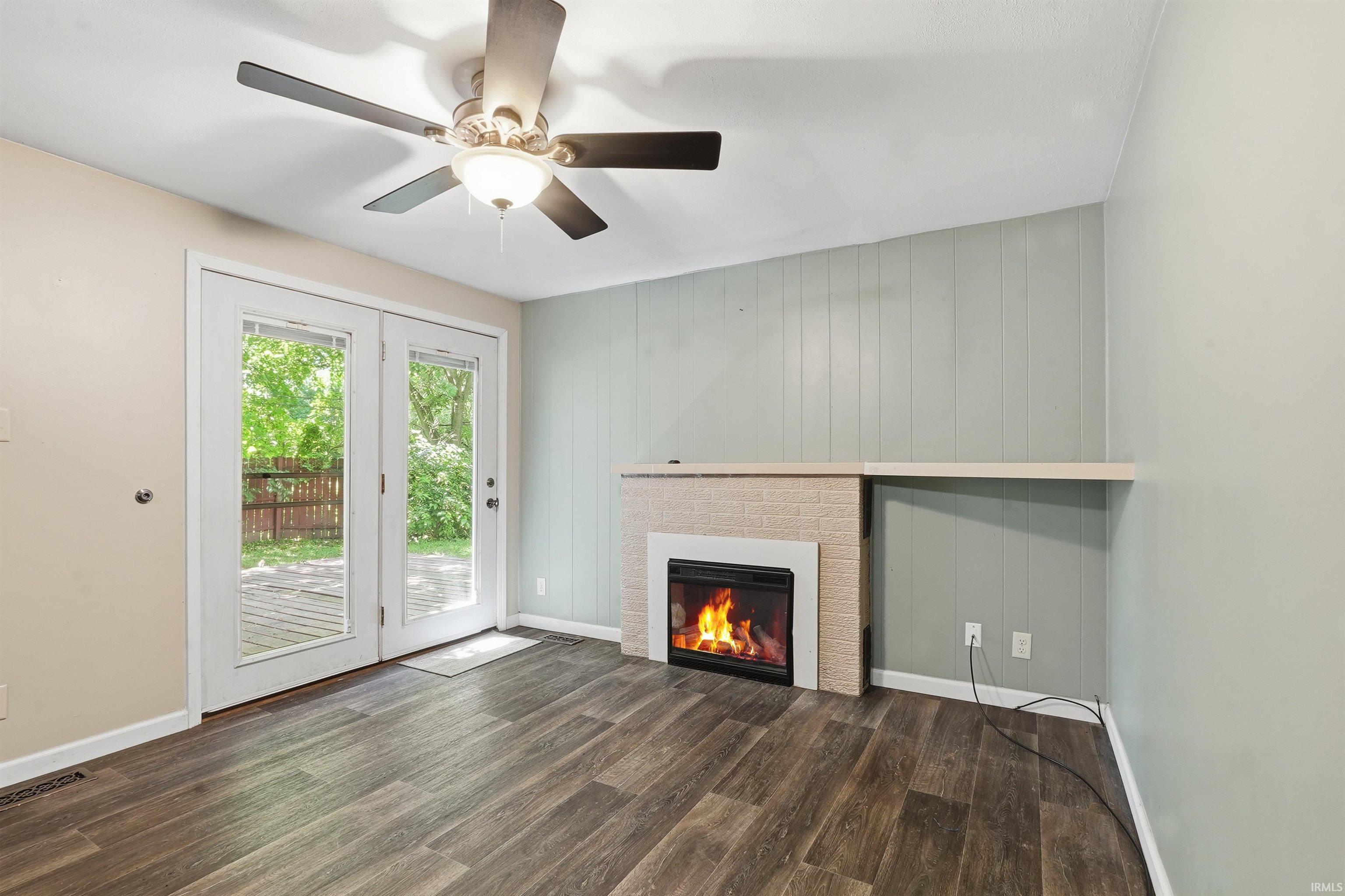 606 W Elm Street